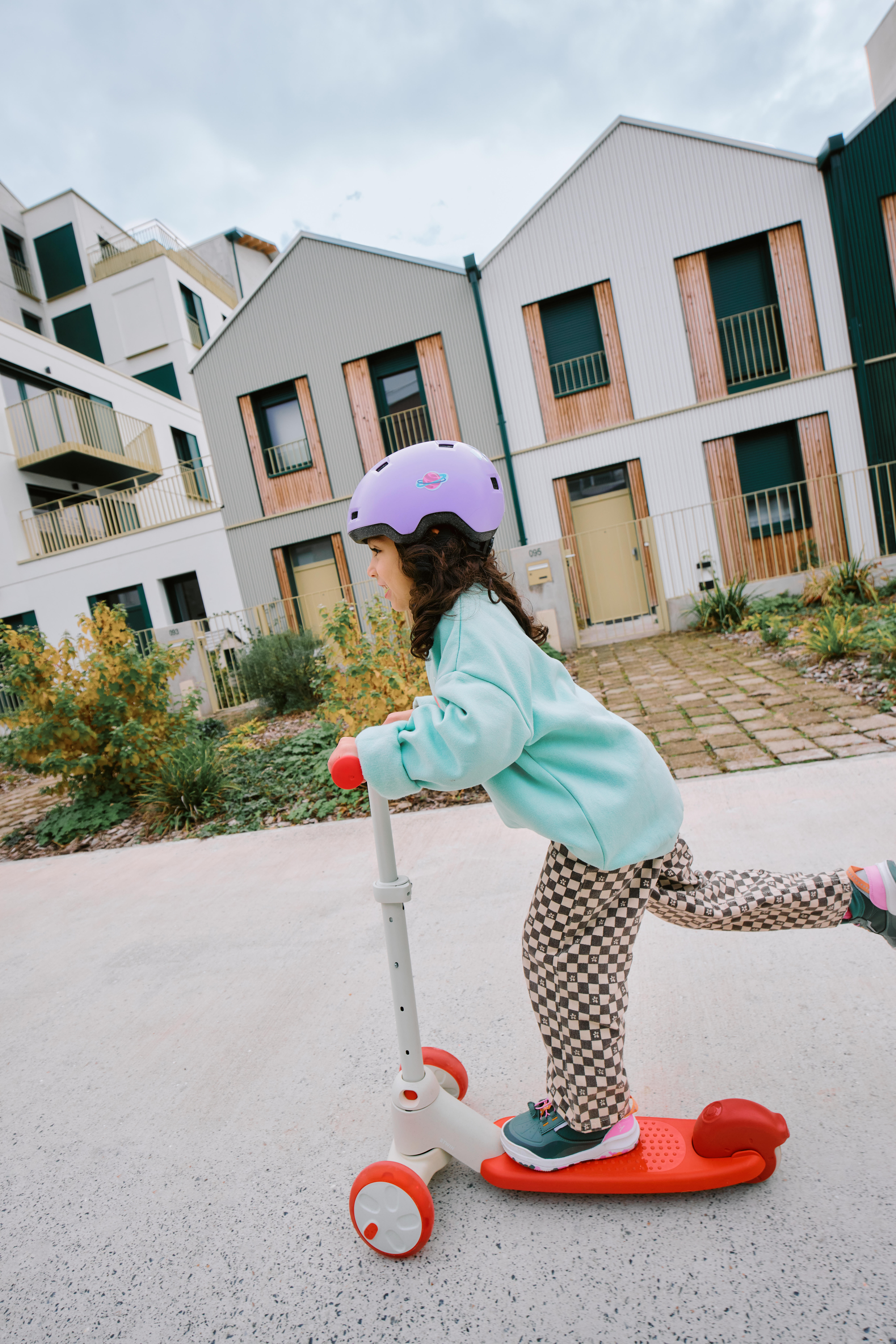 Kids’ Inline Skating/Skateboarding/Scootering Helmet, B 100 - BTWIN