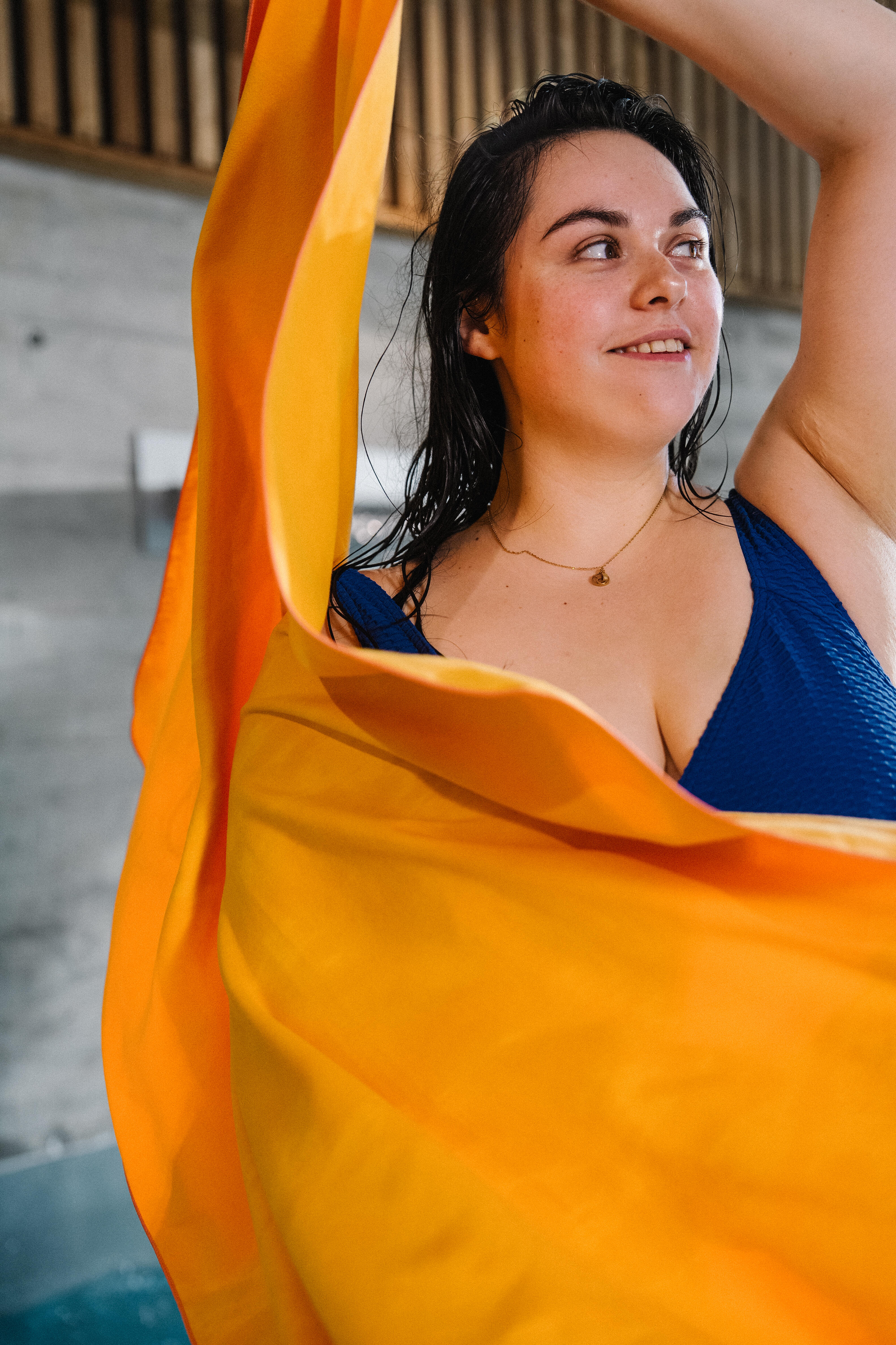 Microfibre Swimming Towel Size L 80 x 130 cm, orange - DECATHLON