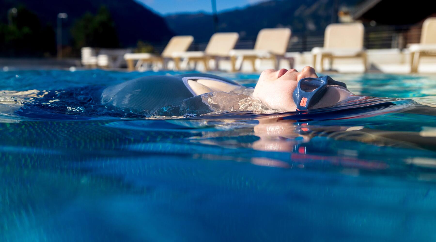 Usar a piscina para o desporto