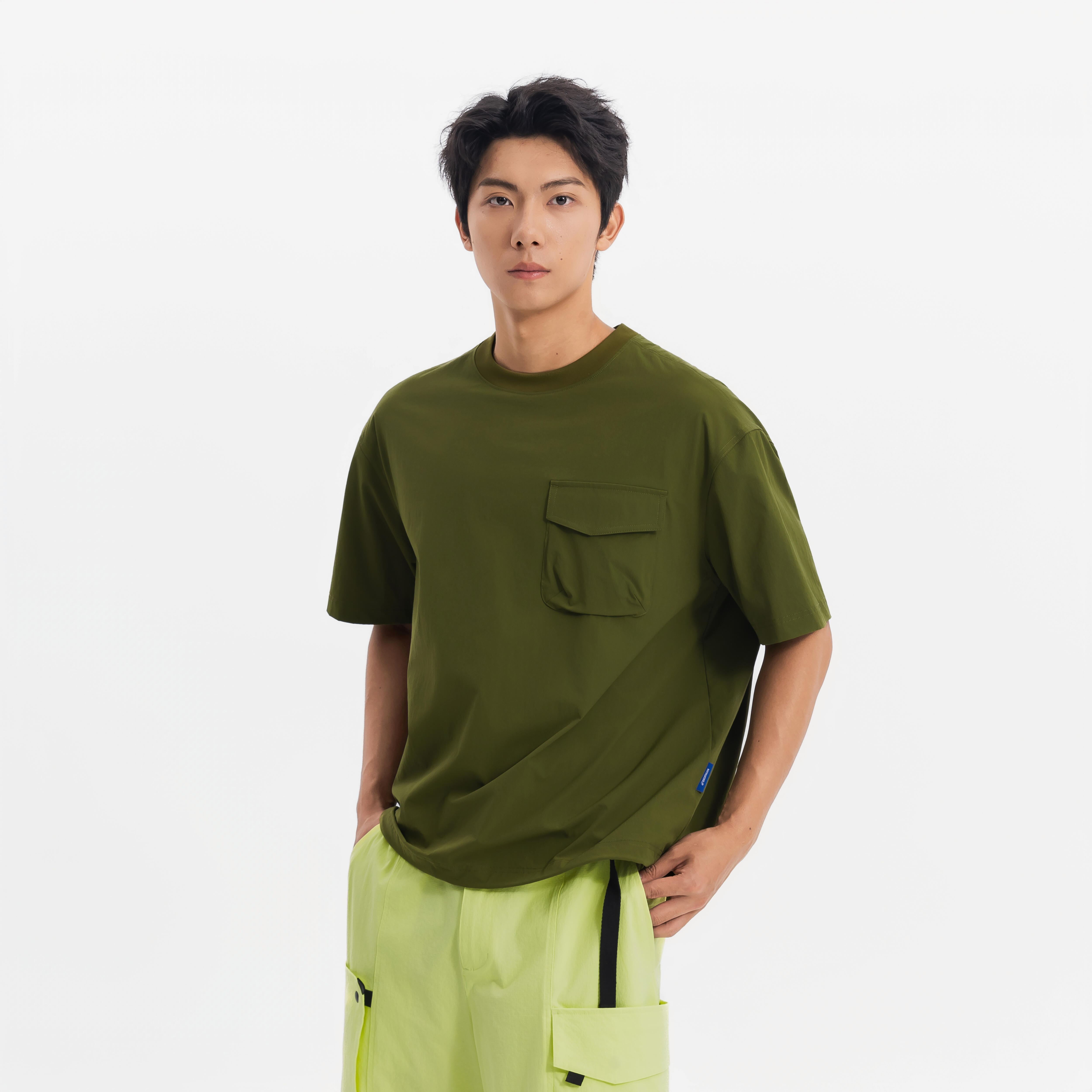 SPORTSWEAR MEN UV PROTECTION WOVEN POCKET T-SHIRT-seaweed green