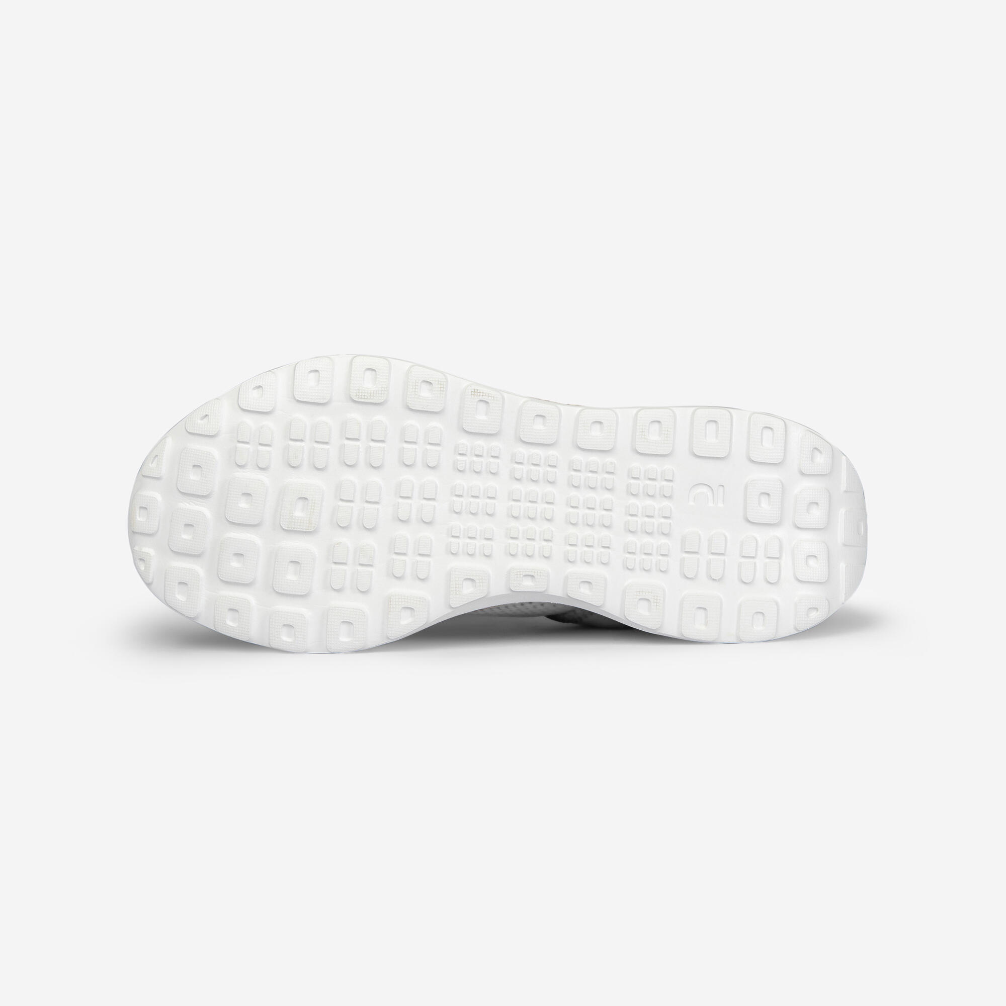 Be Fitted Men's Walking Sneaker