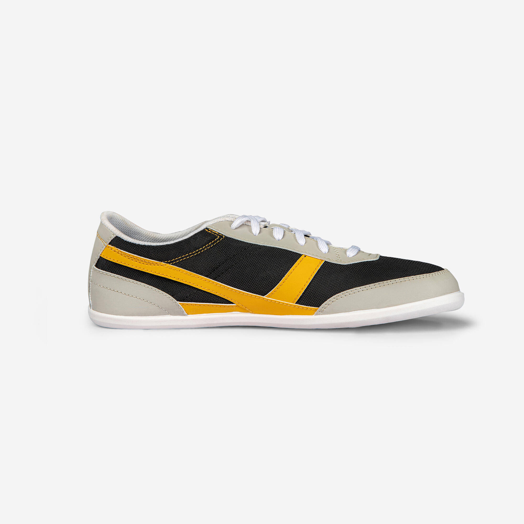 *IN ONE MANY SHOE C4 -  1