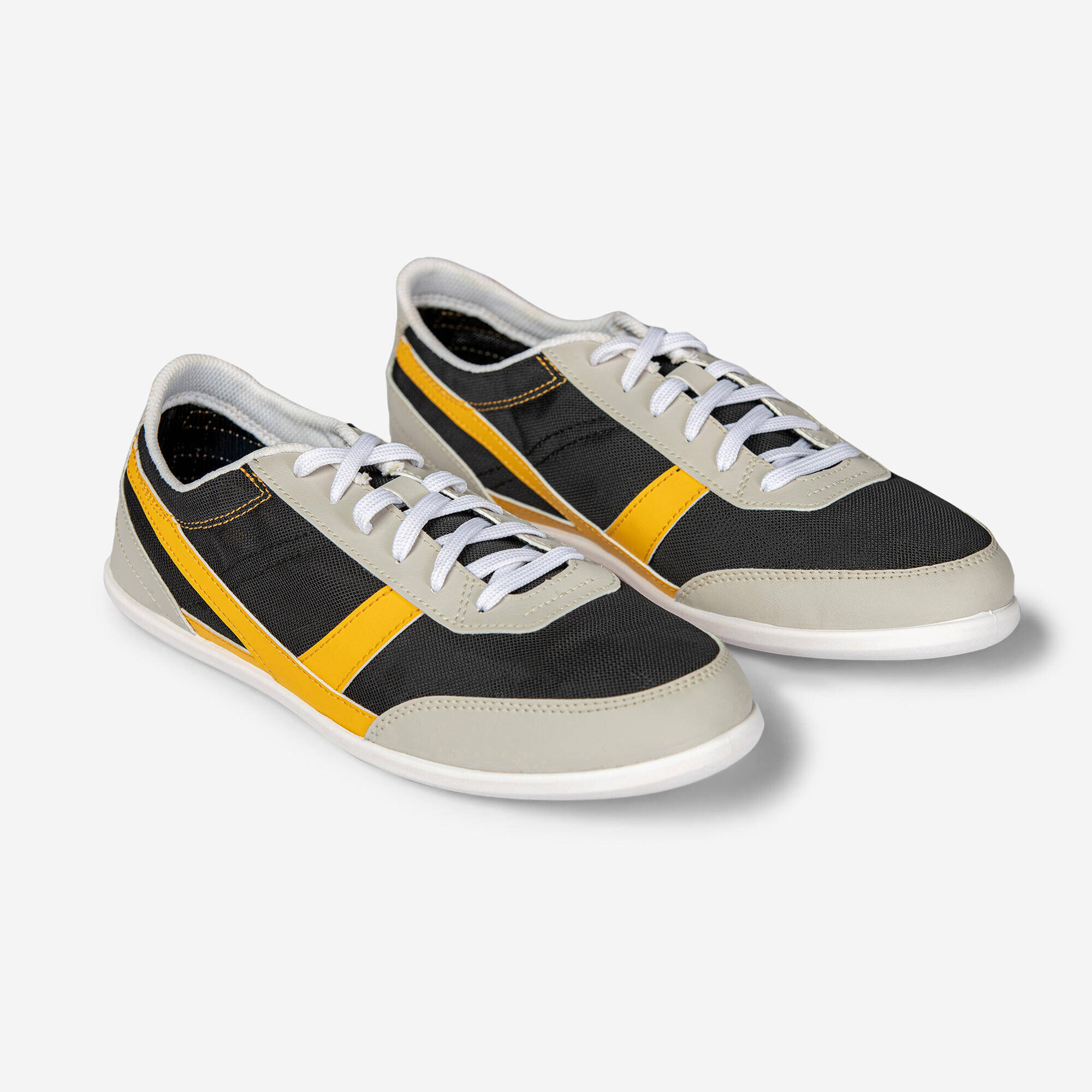 *IN ONE MANY SHOE C4 -  3