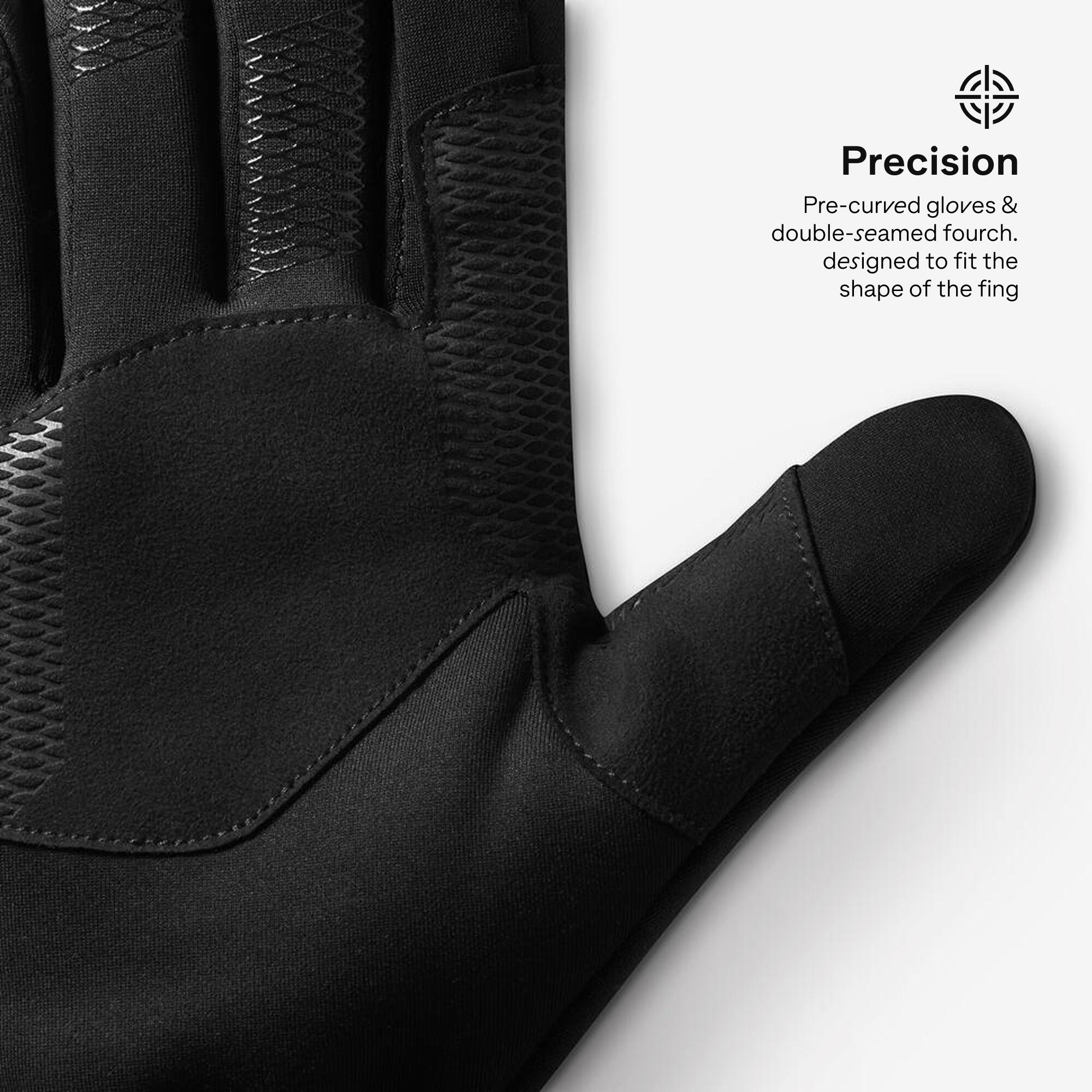 Adult’s warm and tactile trekking gloves, MT500 - Black