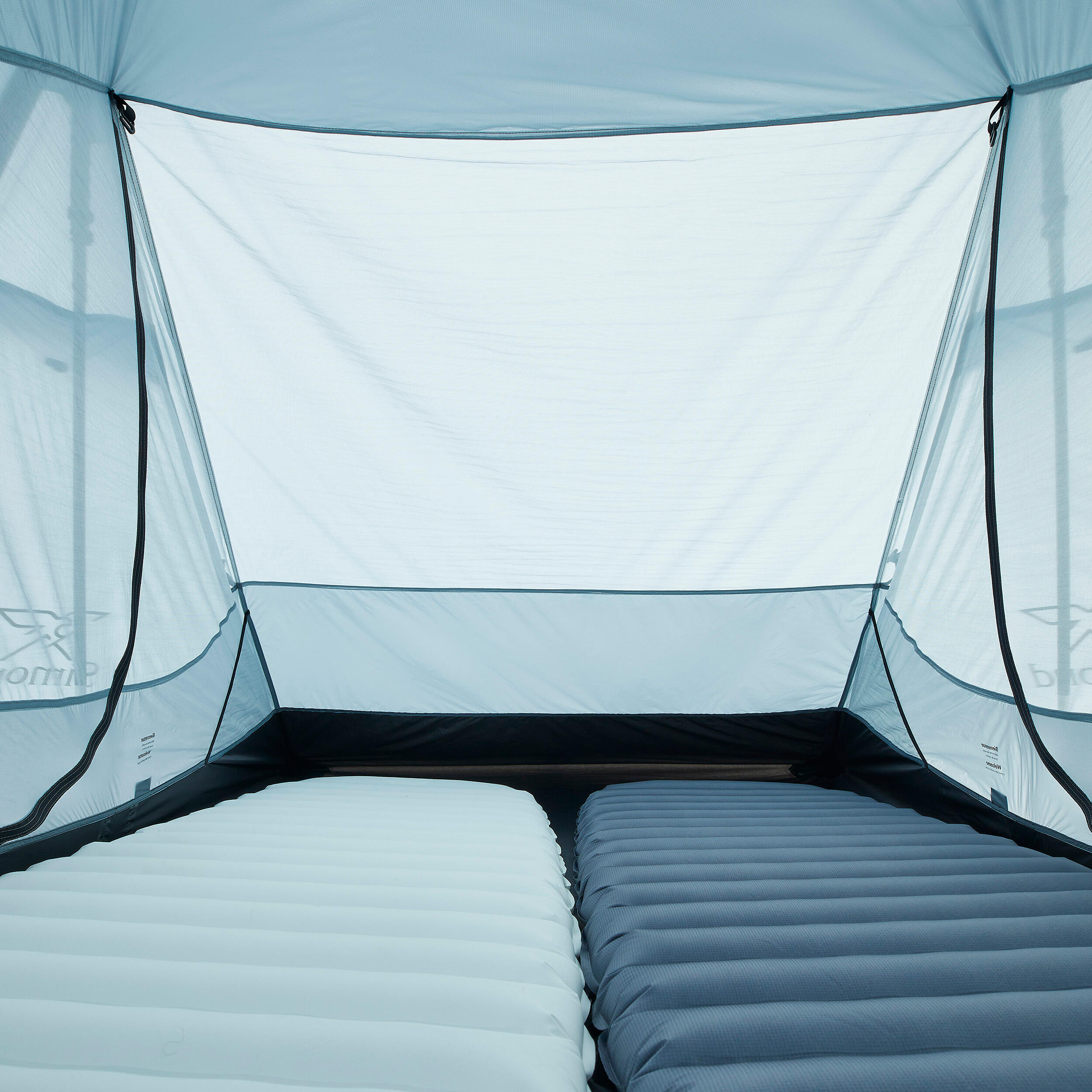 Ultraleichtes und kompaktes 2-Personen-Trekking-Tarpzelt MT900 3/11