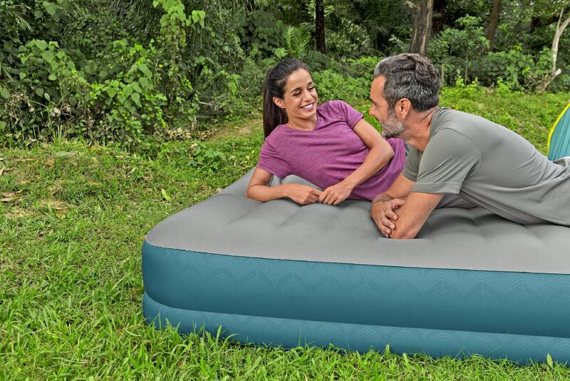 CUM SĂ ALEGI SALTEAUA PENTRU BIVUAC SAU CAMPING