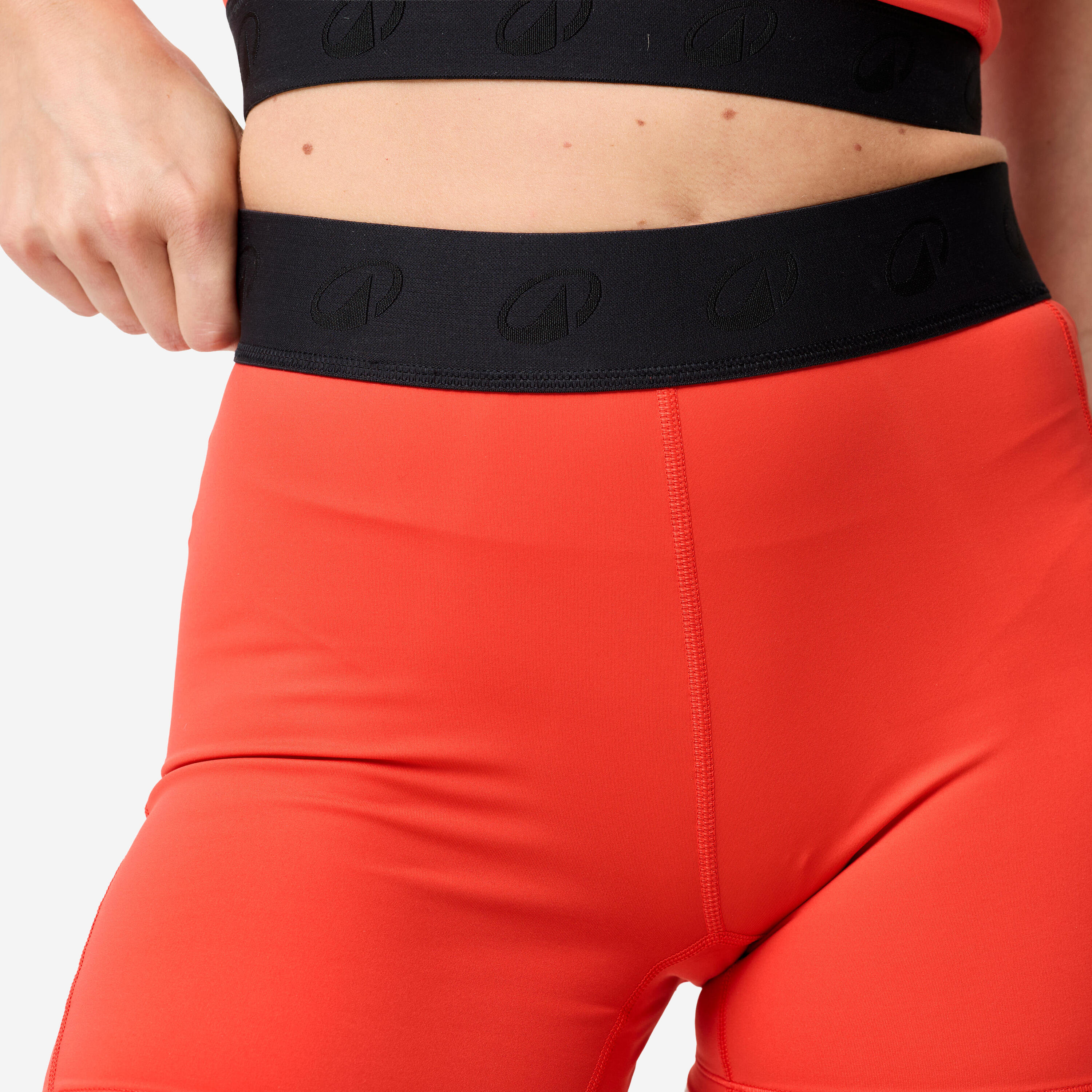 Short d'entraînement avec ceinture élastique et poche latérale femme 7/8
