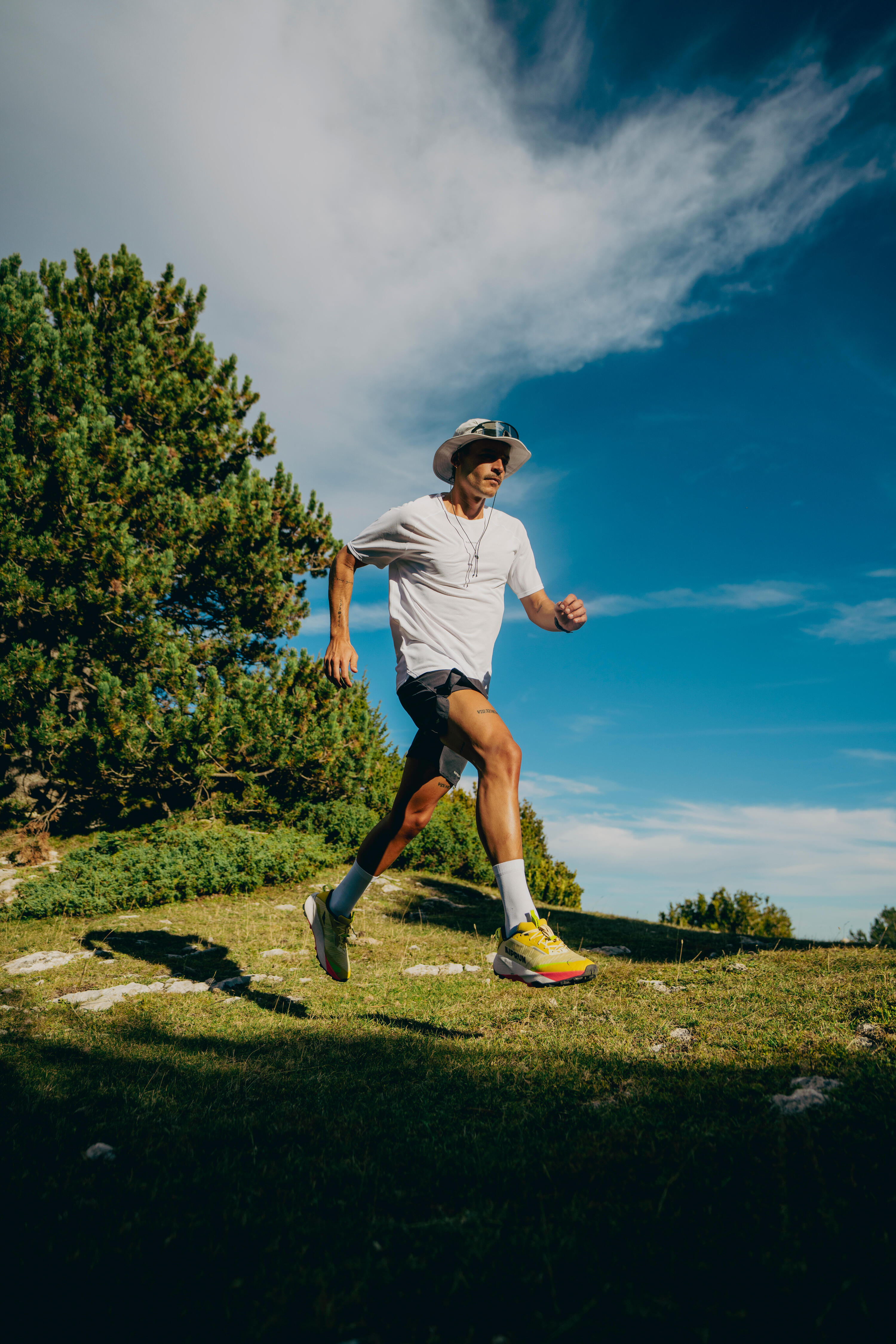 Bob Trail Running Kiprun ultraleicht Grau 7/10