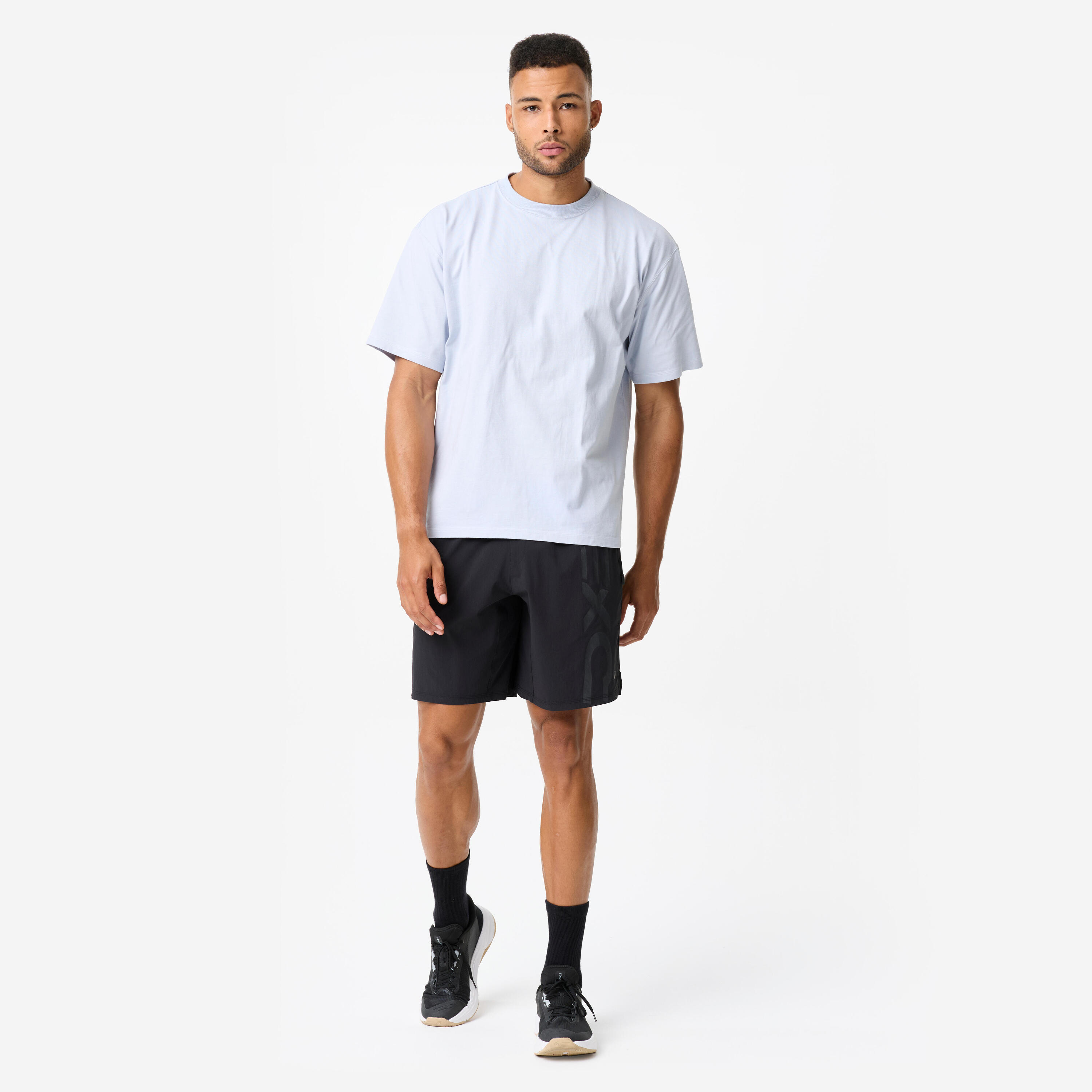 Short d’entraînement extensible homme 2/13