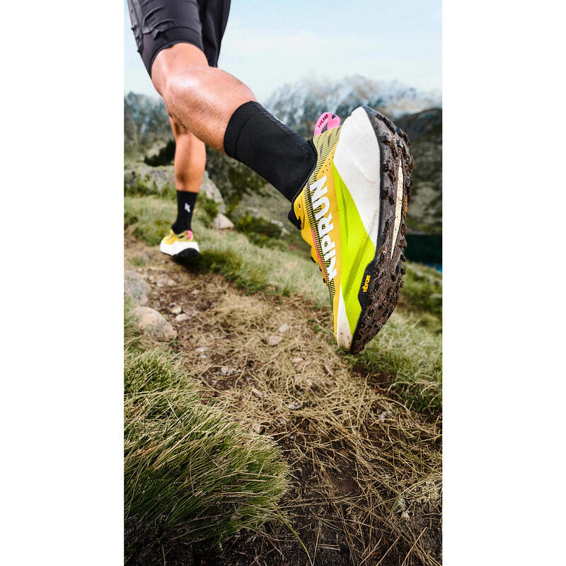 Încălțăminte de alergare trail, Kiprun Kipsummit Max galben, bărbați
