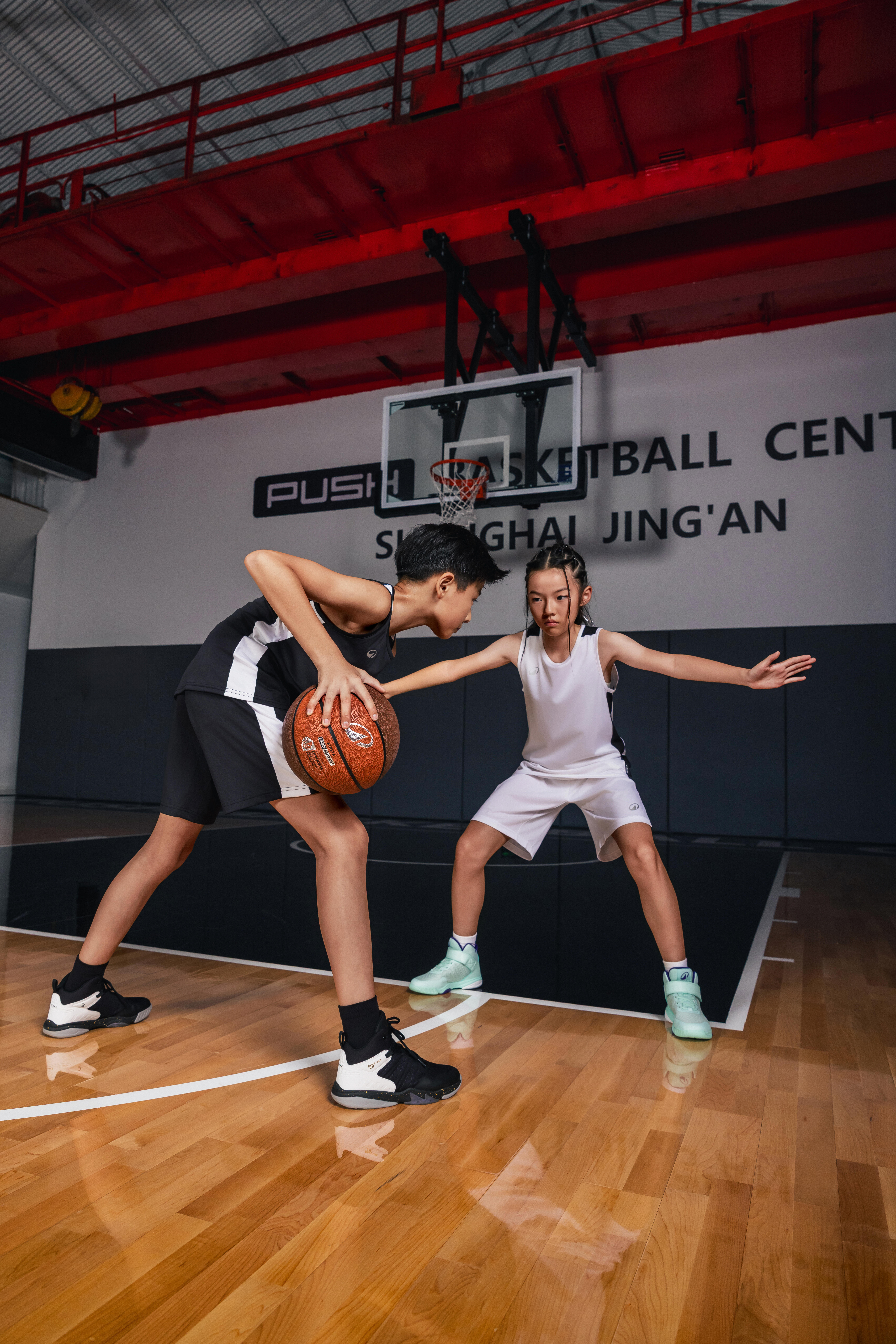 KIPSTA Detské basketbalové tielko Tank 100 biele 14-15 r (161-172 cm) · záber 6