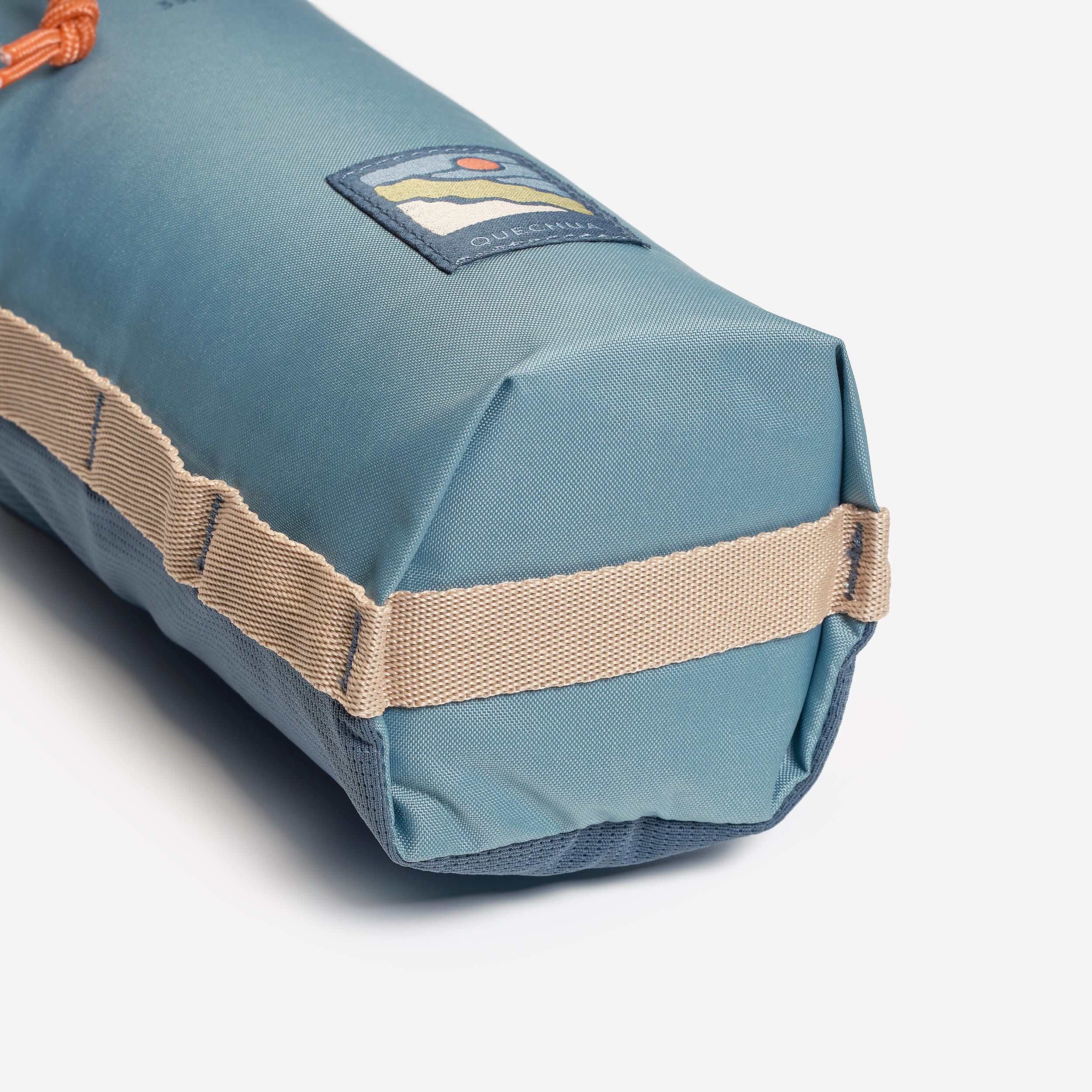 Isothermal Cover for Bottles up to 1 L with Shoulder Strap and Pocket - QUECHUA