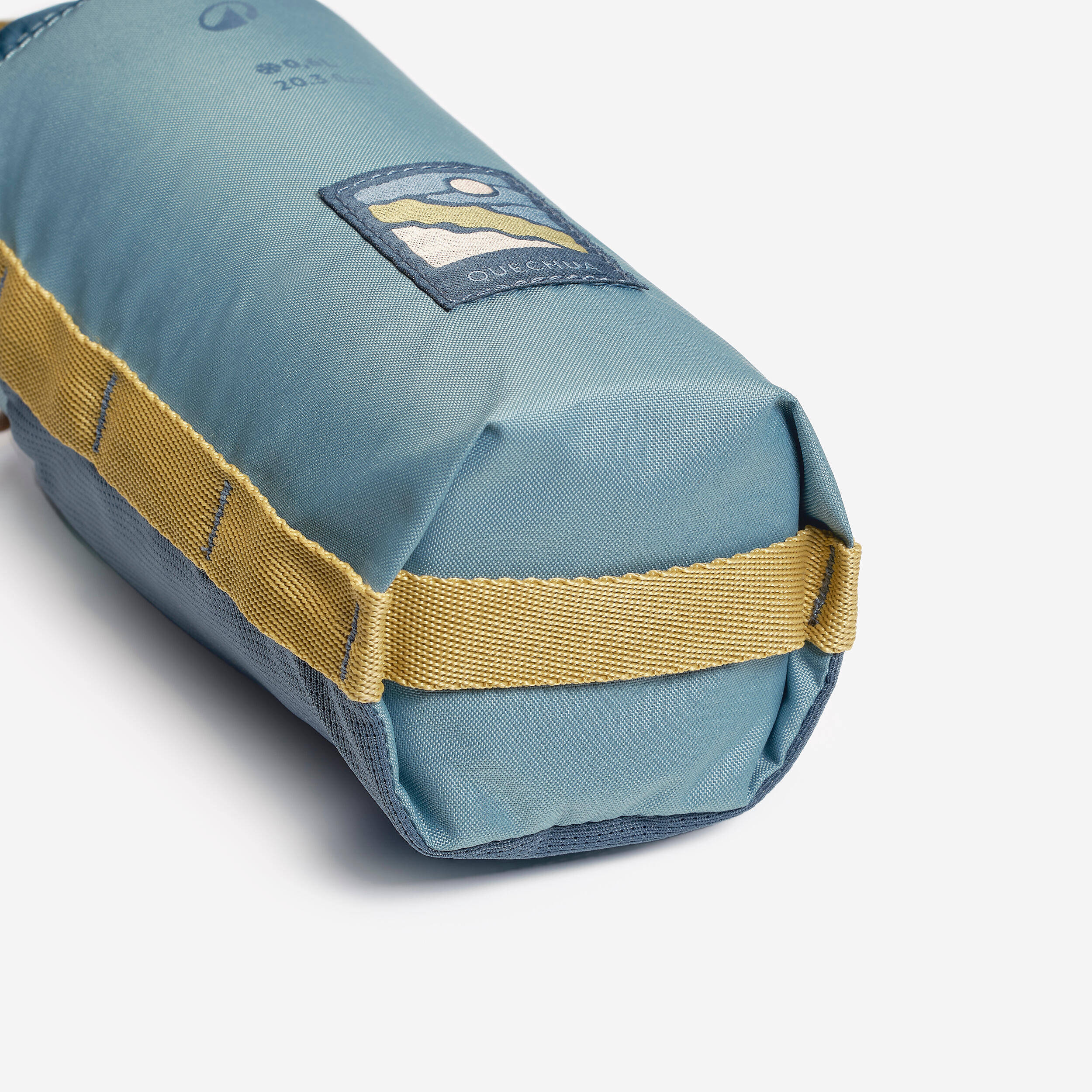 Isothermal cover for hiking flasks up to 0.6 L with shoulder strap and pocket -  3