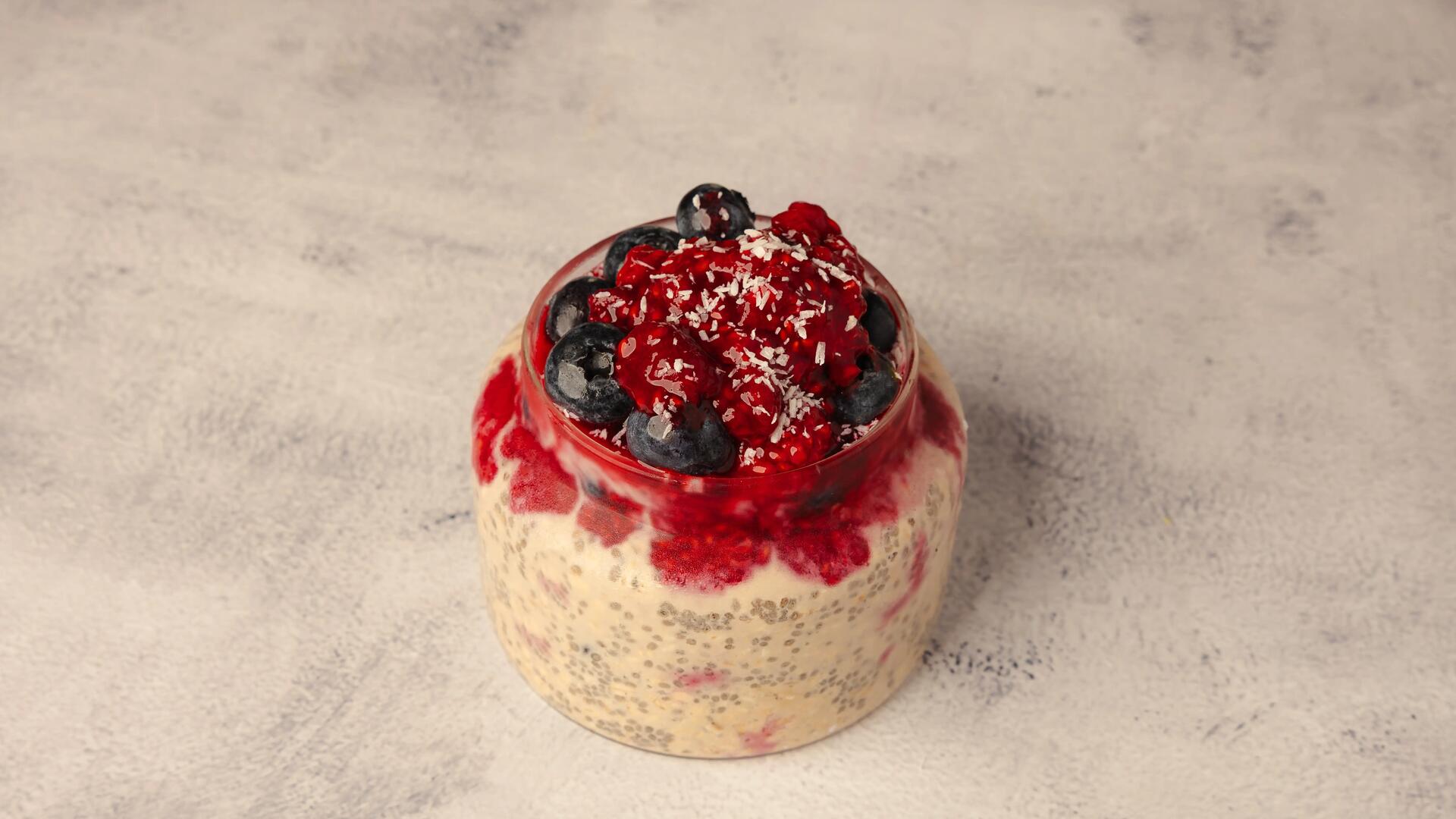 Pudding chia z owocami