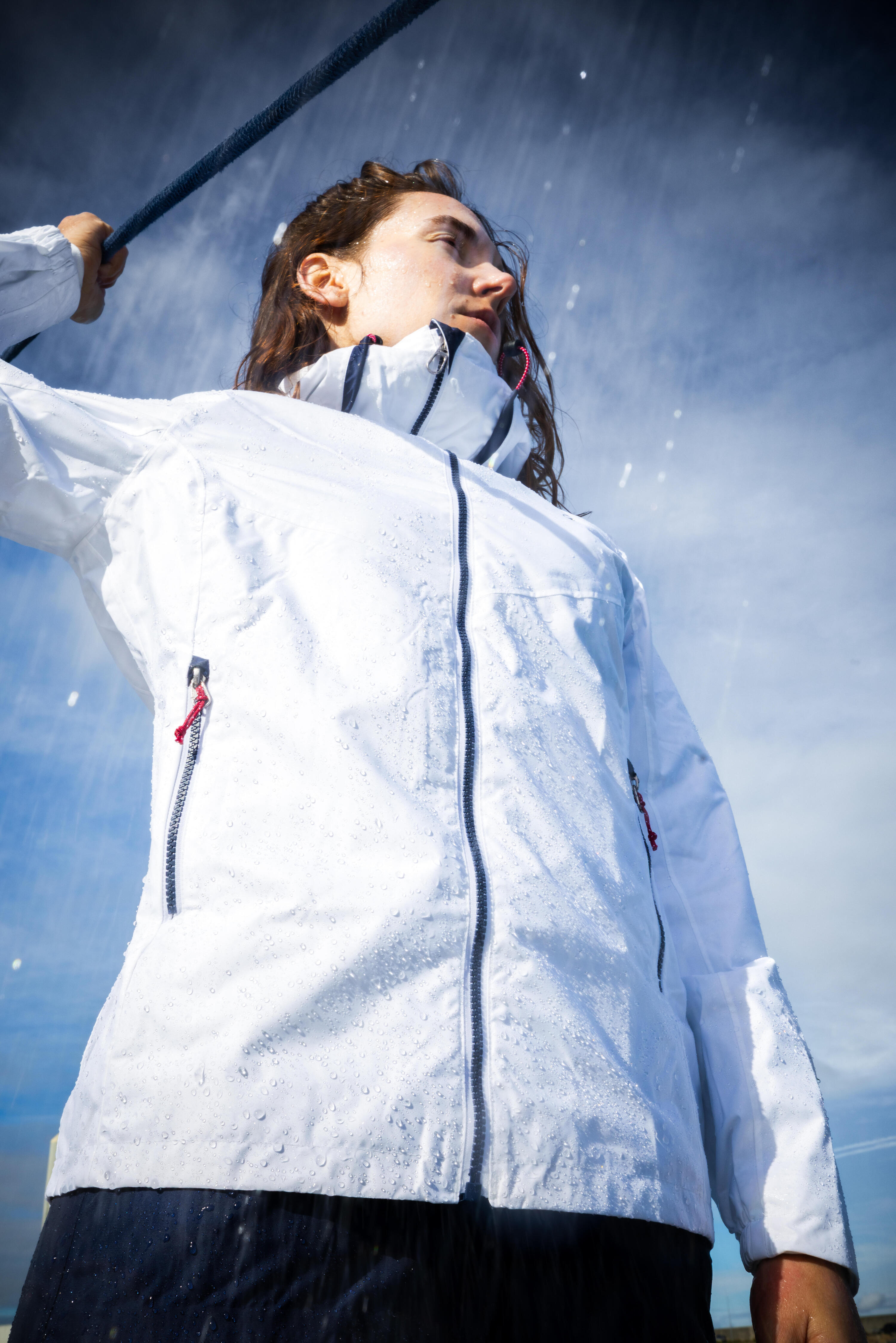 Chamarra de vela impermeable blanca para mujer Sailing 100 20/20