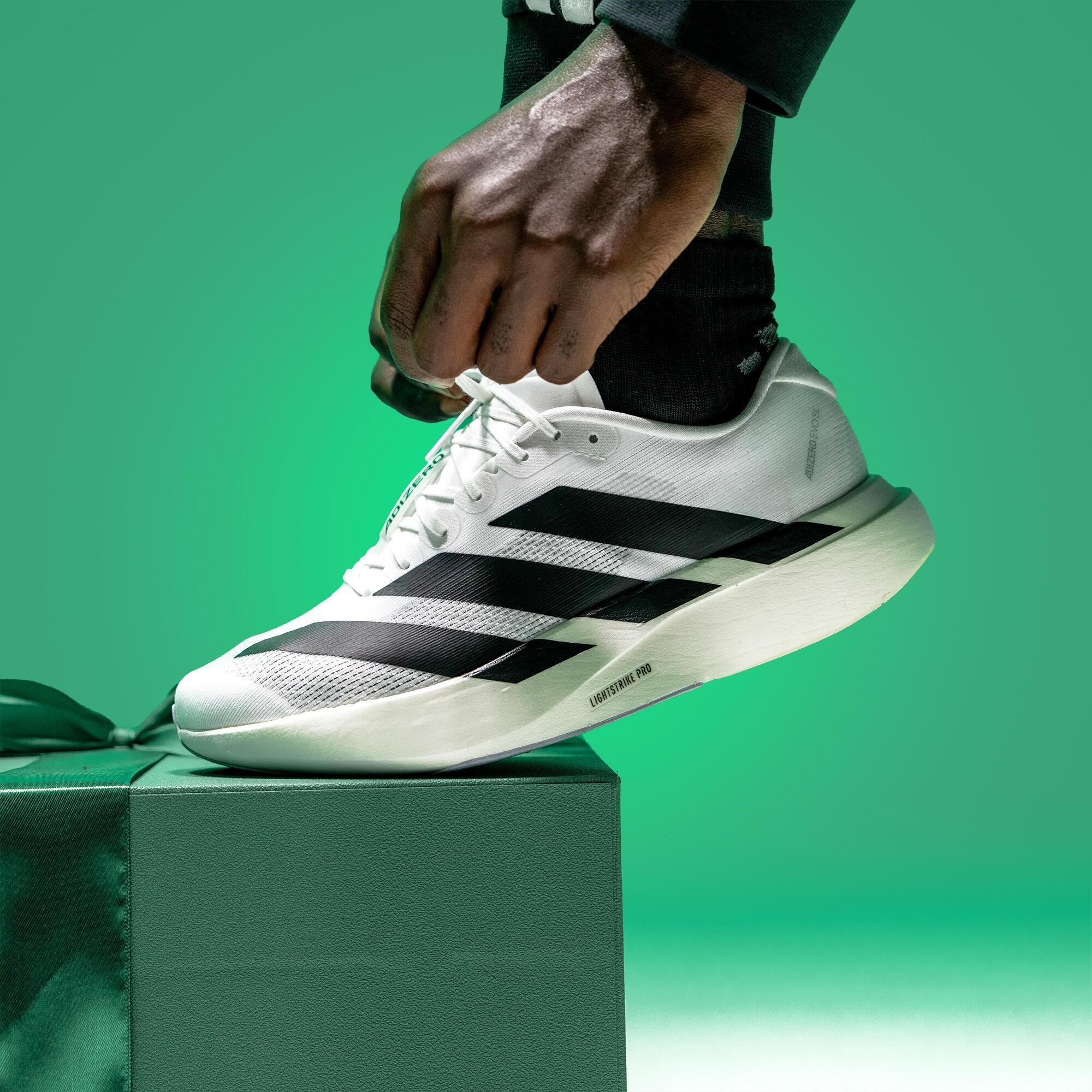 Leichte Herren-Laufschuhe, Adidas Adizero Evo SL weiss und schwarz 3/17
