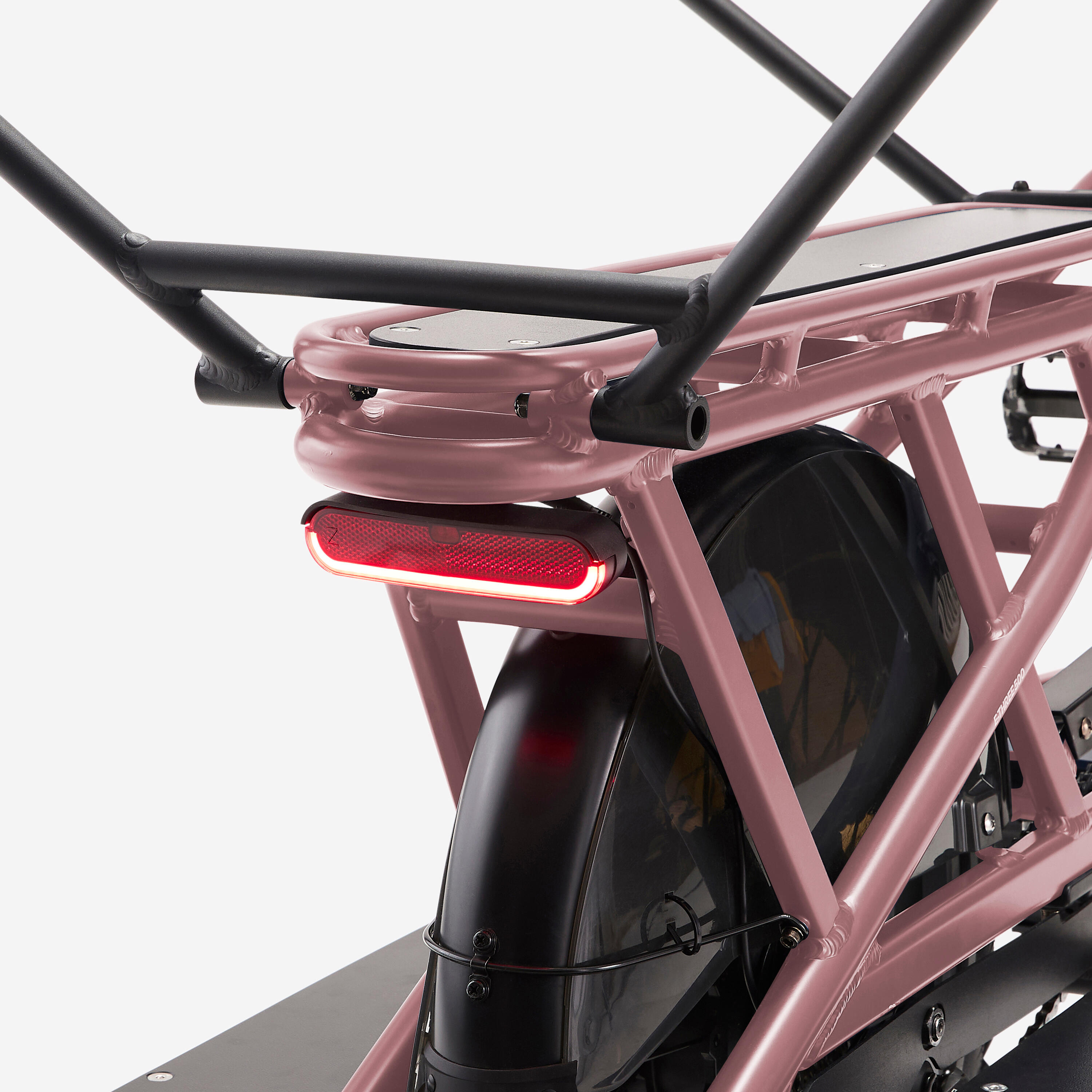 Velo cargo électrique longtail, E-three 500 rose taupe 7/19