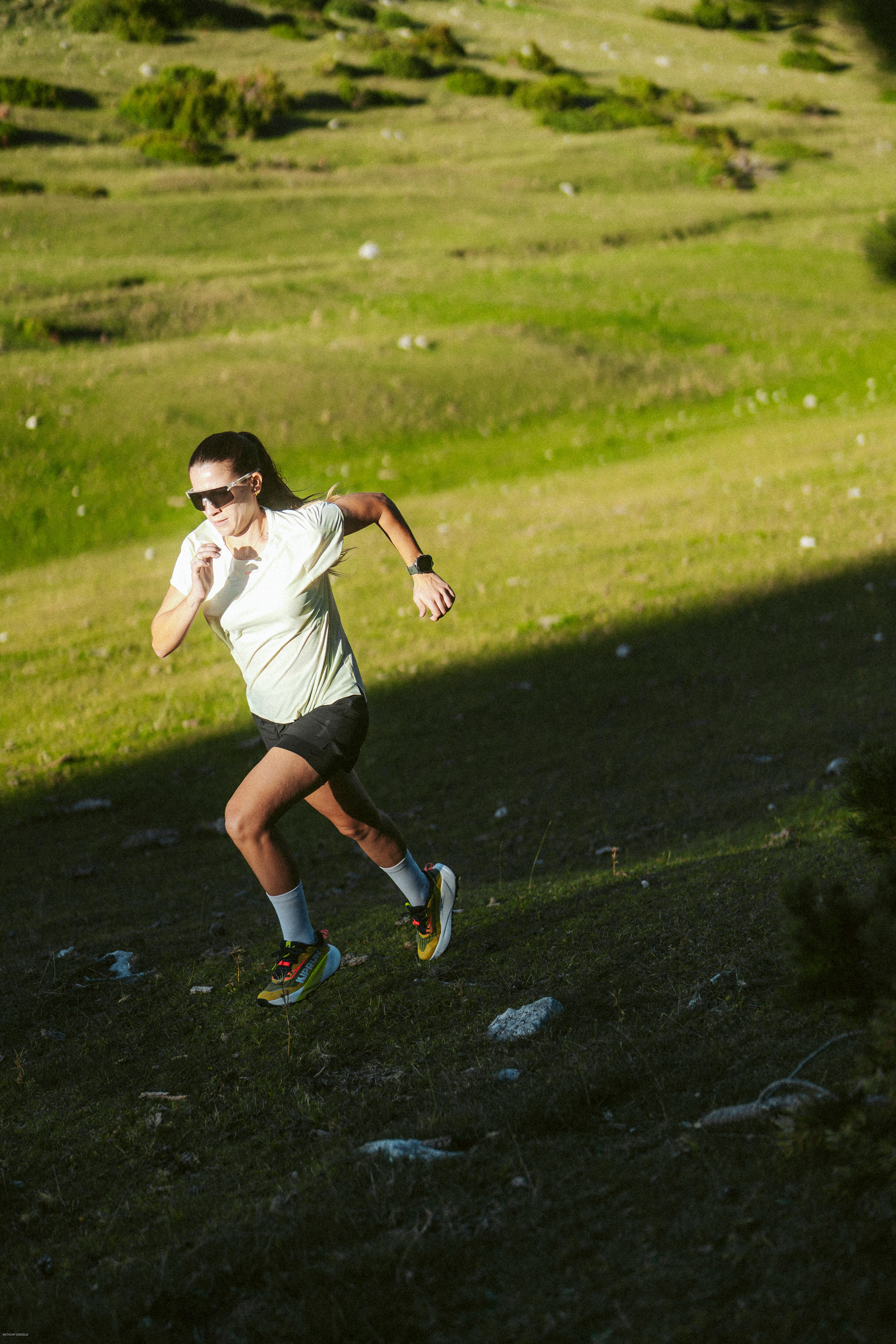 Women's Lightweight Running T-Shirt, Run 900 - KIPRUN