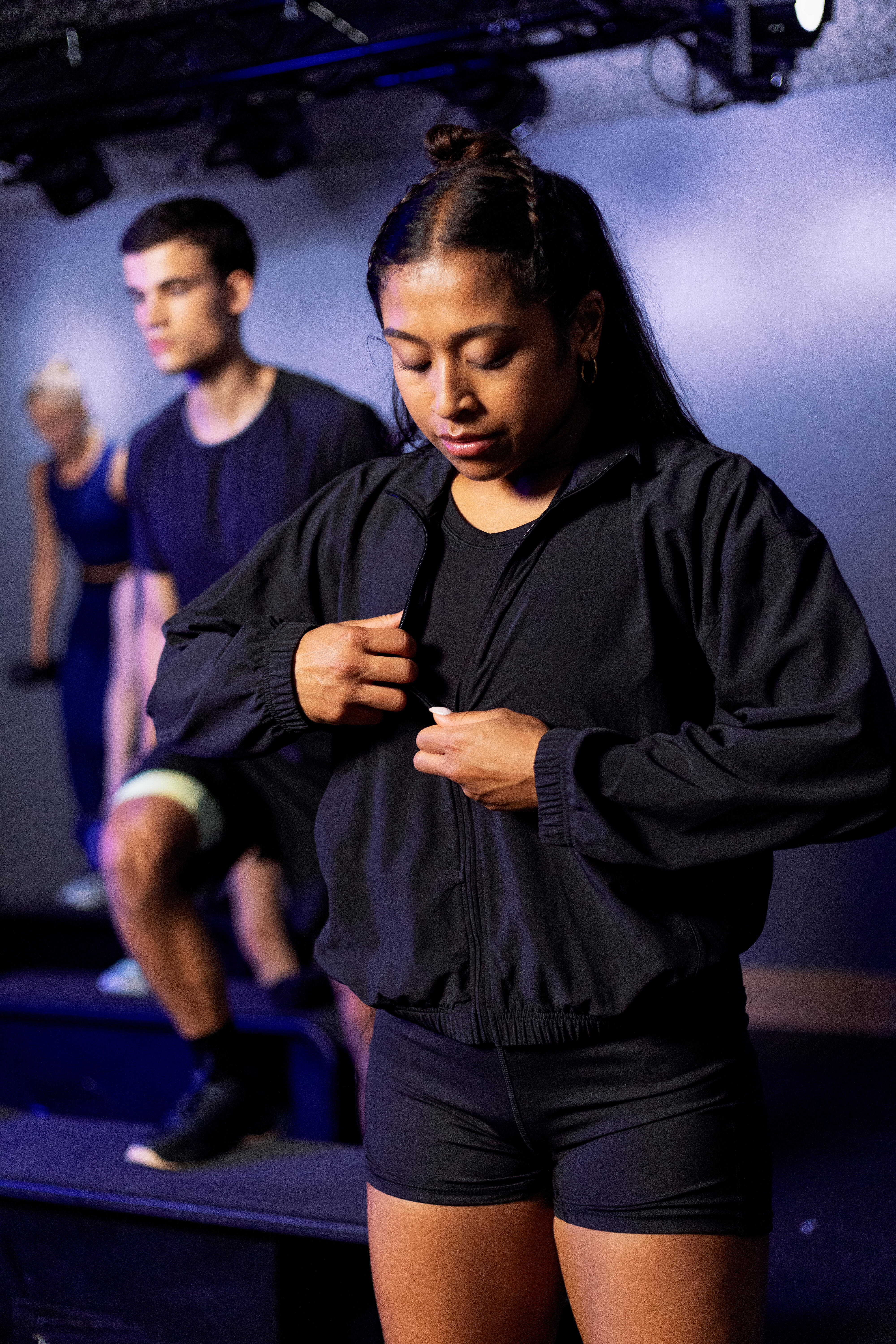 Women's Sports Crop Top with Elasticated Hem - Black - DOMYOS