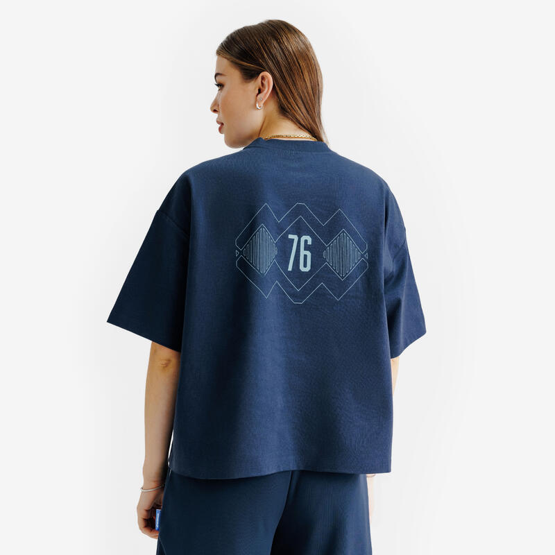 Tricou crop cu grafică Heritage Bleumarin Damă
