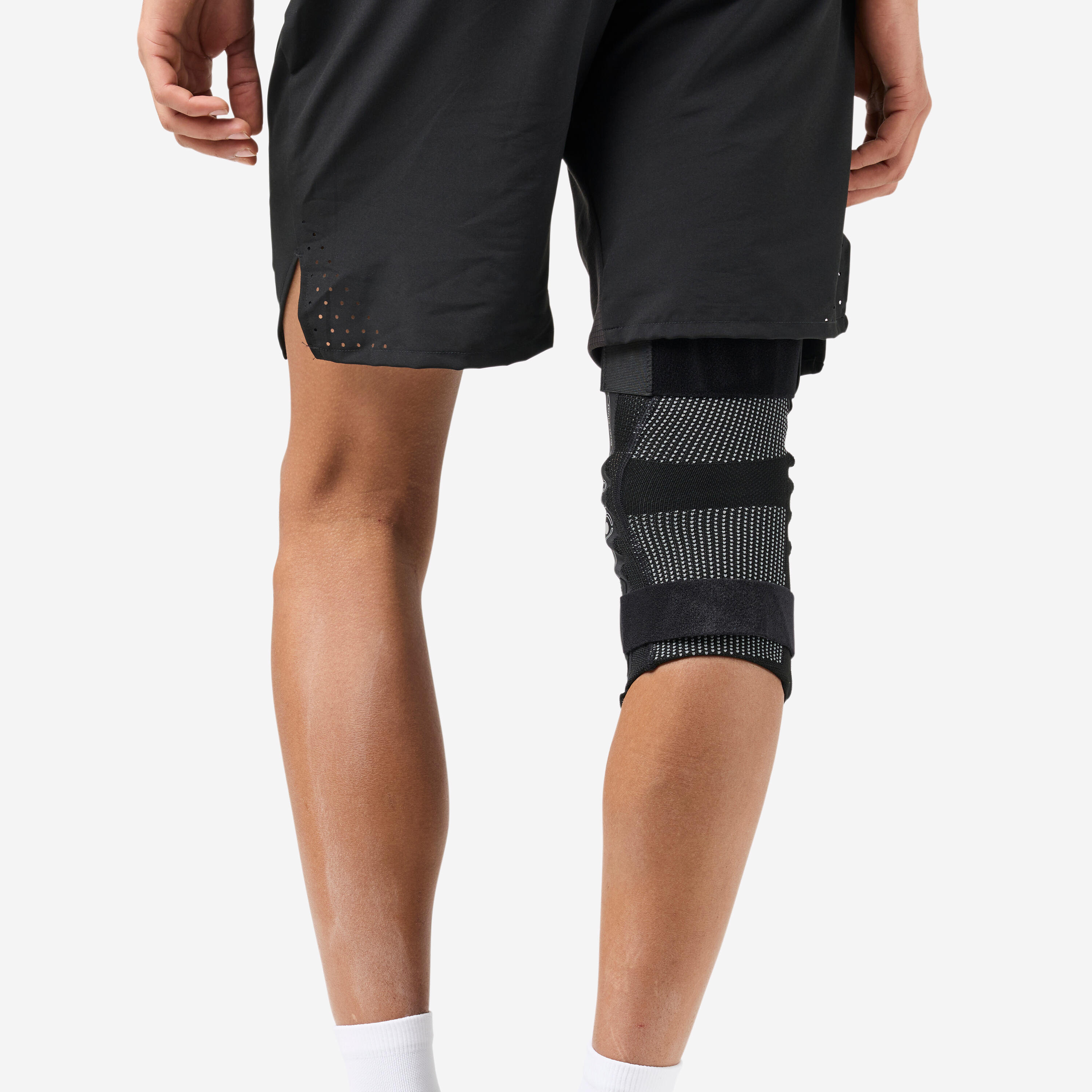 Knee Protector or Supporter L3 for Both Legs 900 - Black