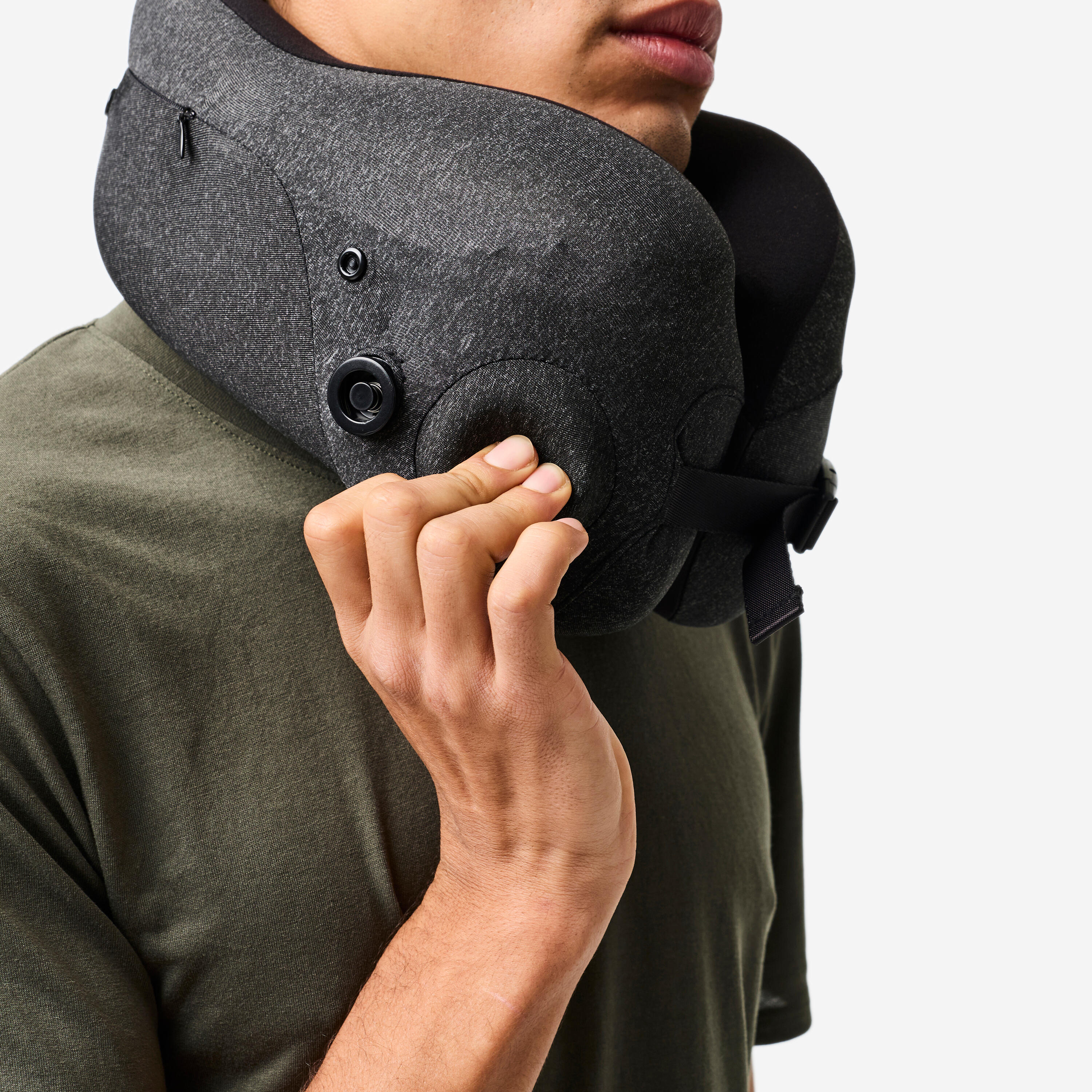 Coussin de cou gonflable et réglable 4/15