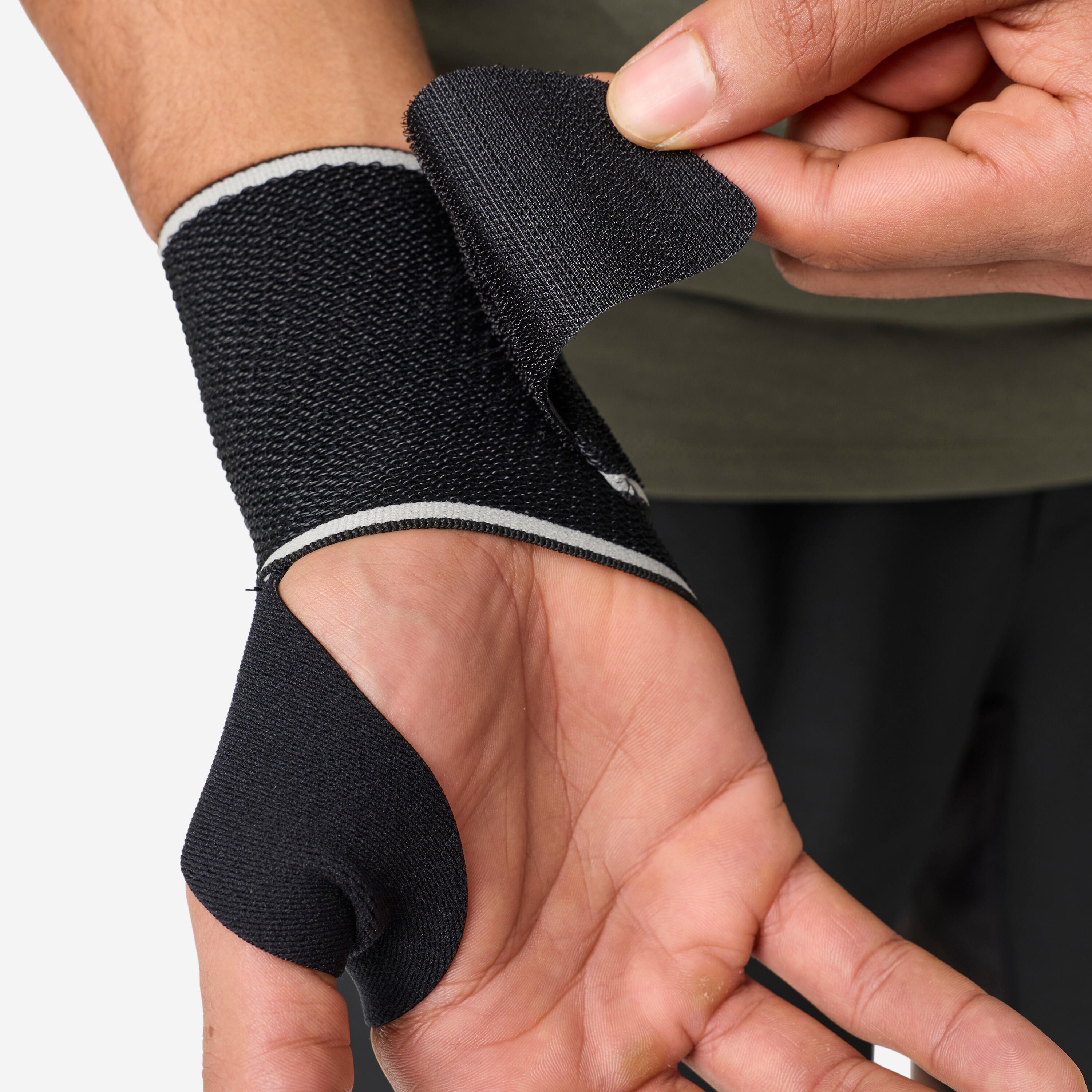 Level 3 right or left wrist support 500 - Smoked Black