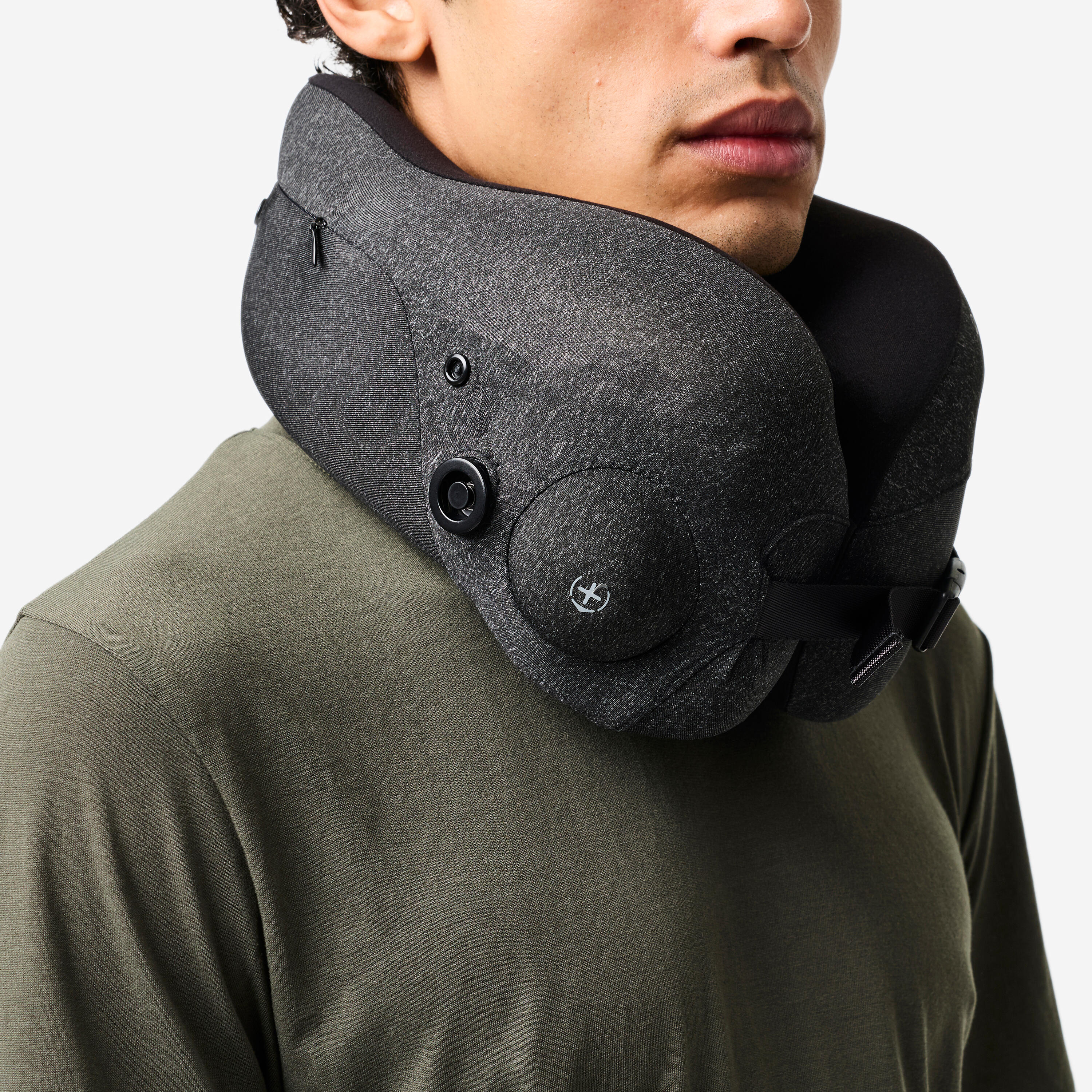 Coussin de cou gonflable et réglable 10/15