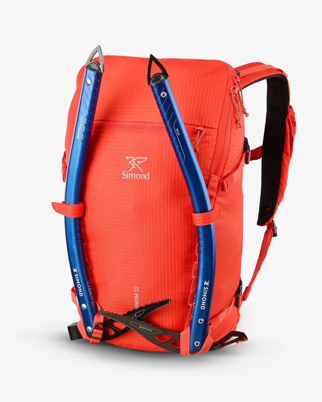 Czekany i plecaki alpinistyczne