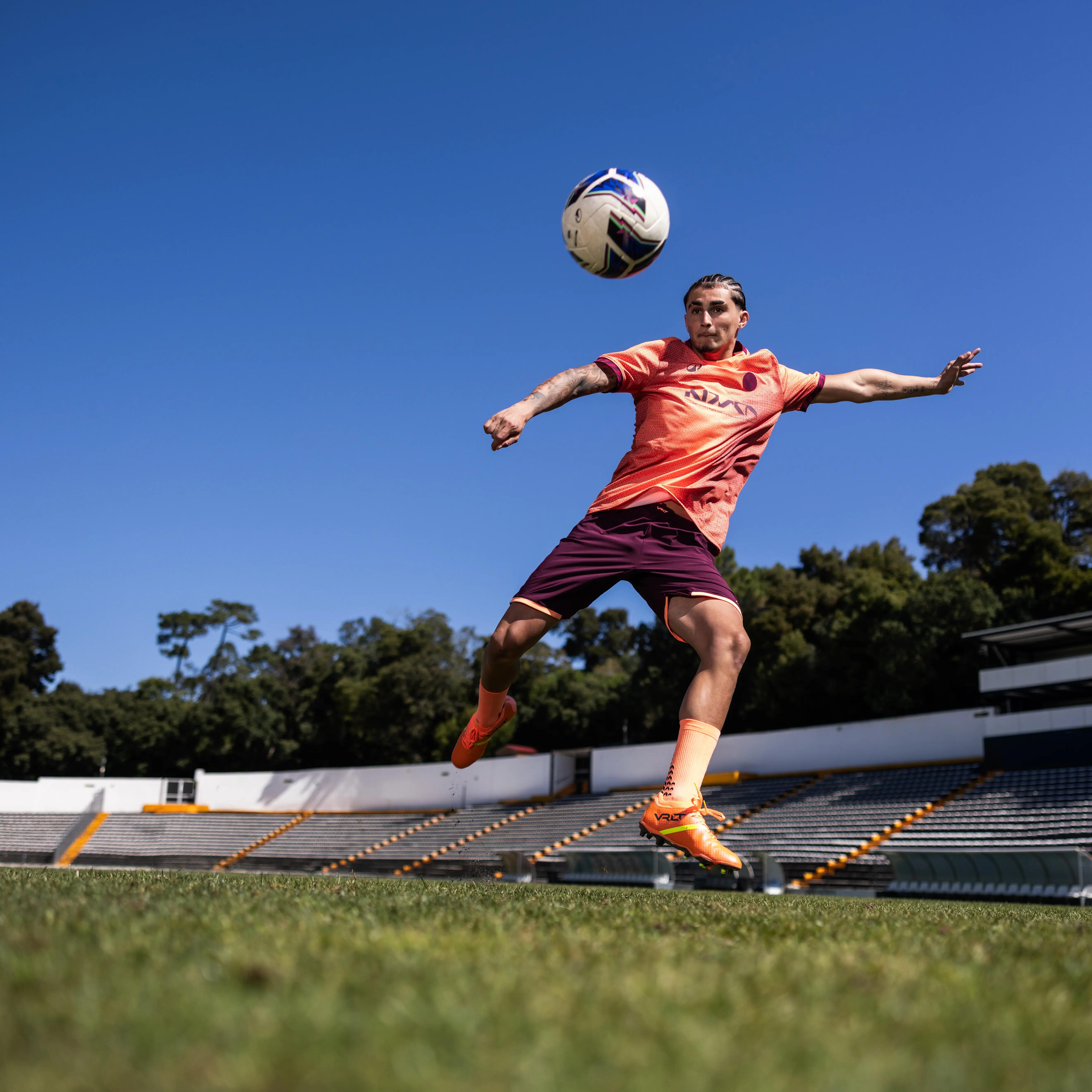 Adult Short-Sleeved Football Shirt Viralto II Cloud - Cherry/Peach