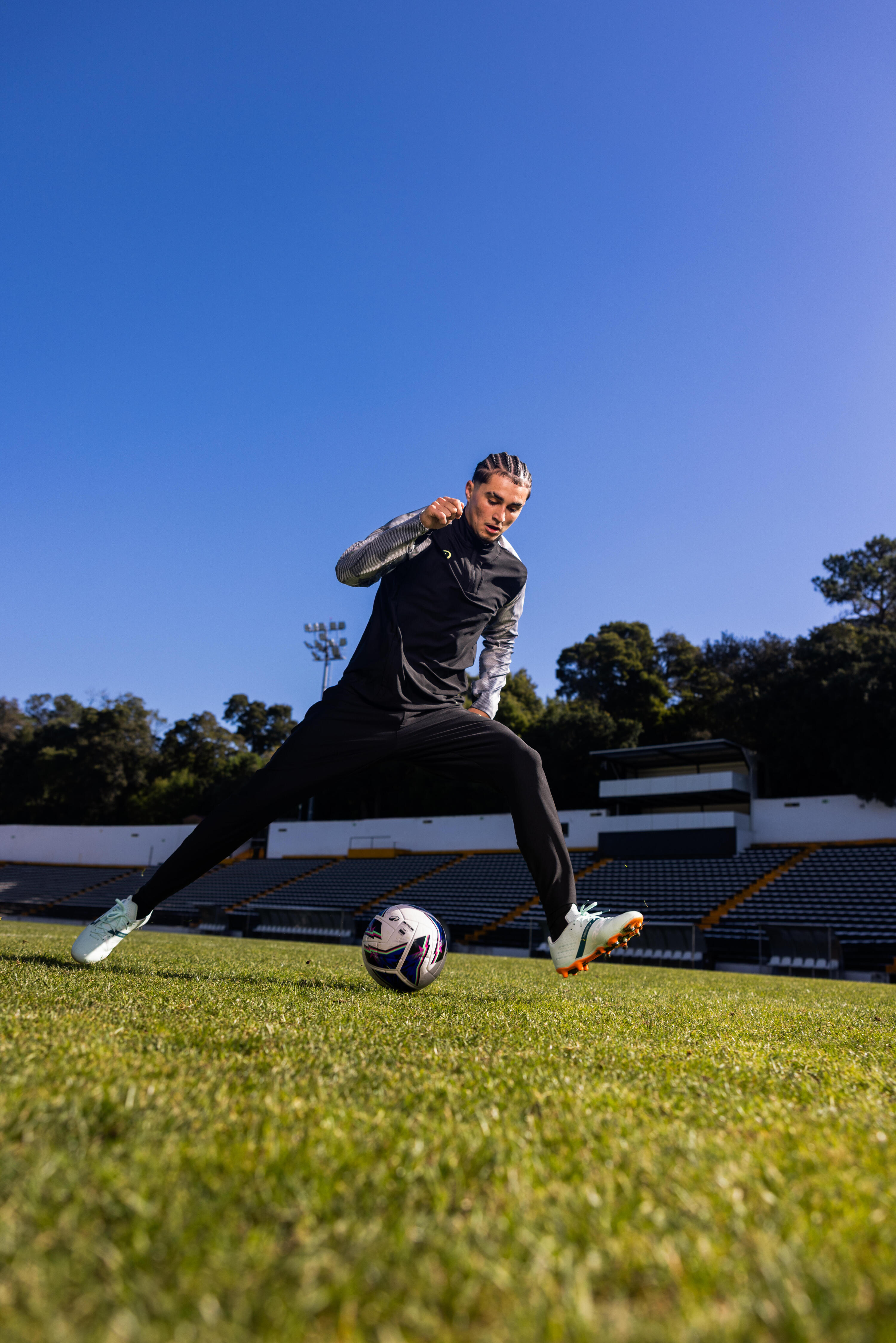 Pantalón de futbol de entrenamiento negro con gris para adulto Viralto Dop 29/30