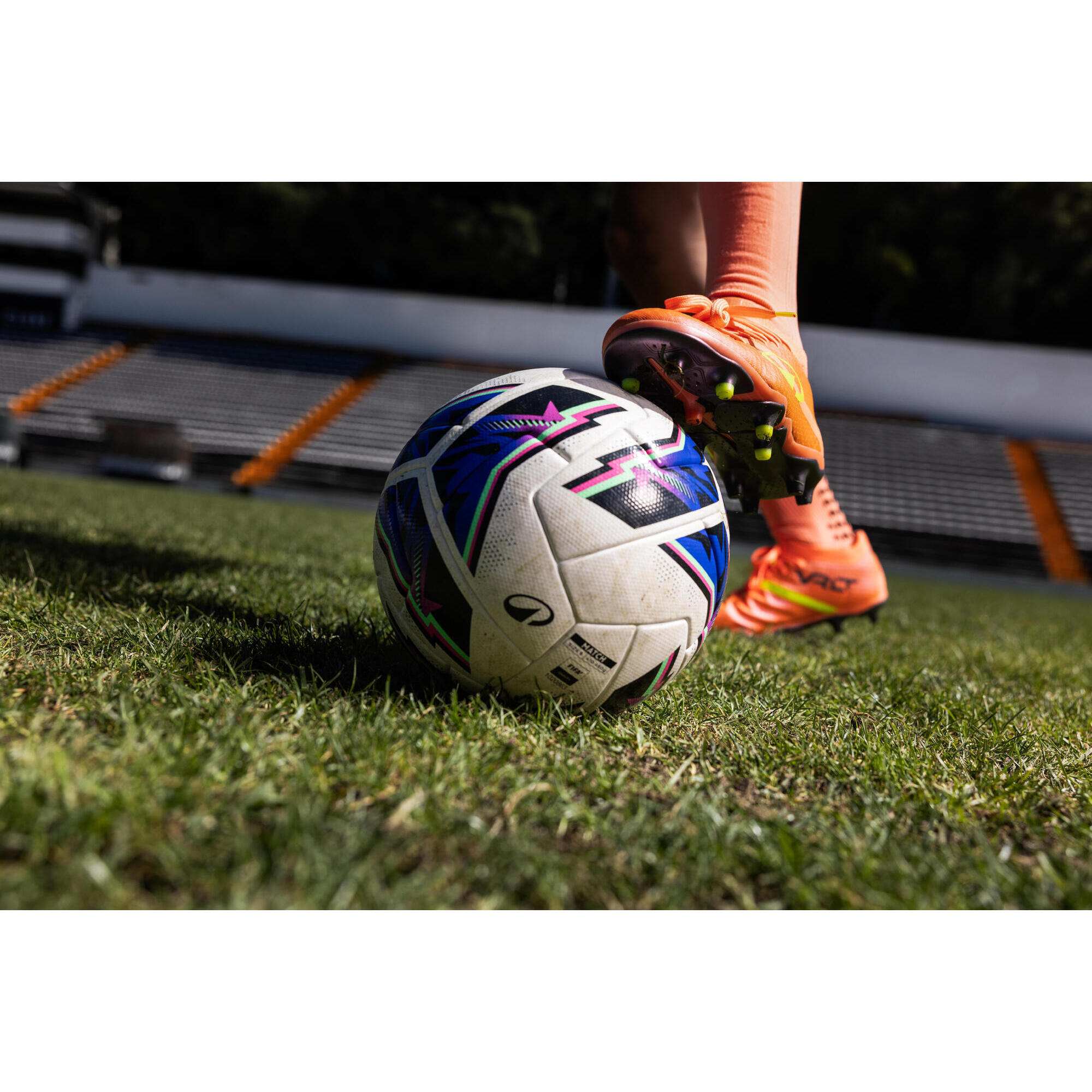 Futbol Maç Topu - 5 Numara - Beyaz - FIFA Quality KIPSTA - Decathlon