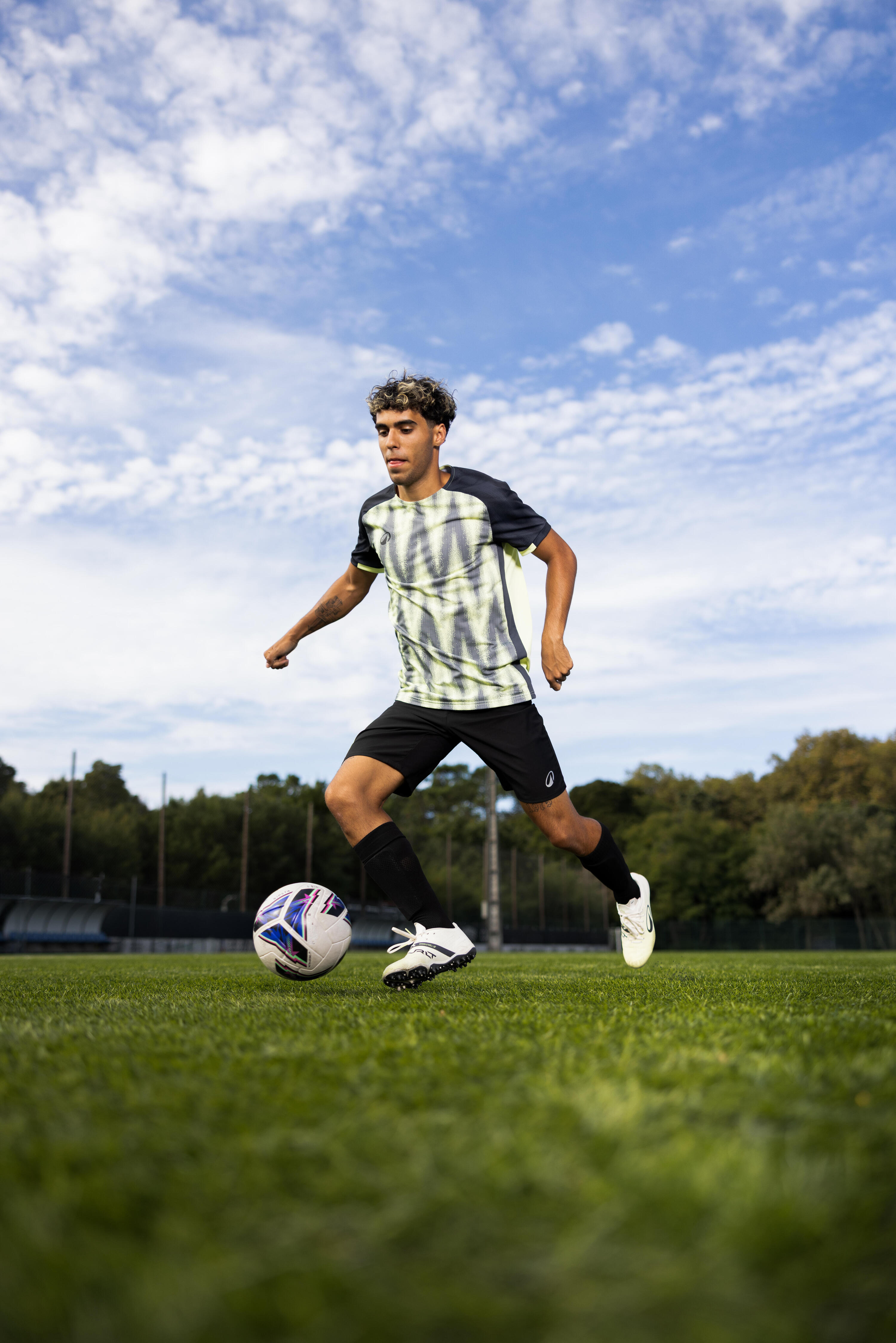 Viralto Vibes Kurzarm-Fussballtrikot für Erwachsene, 2026 Gelb Schwarz 7/9