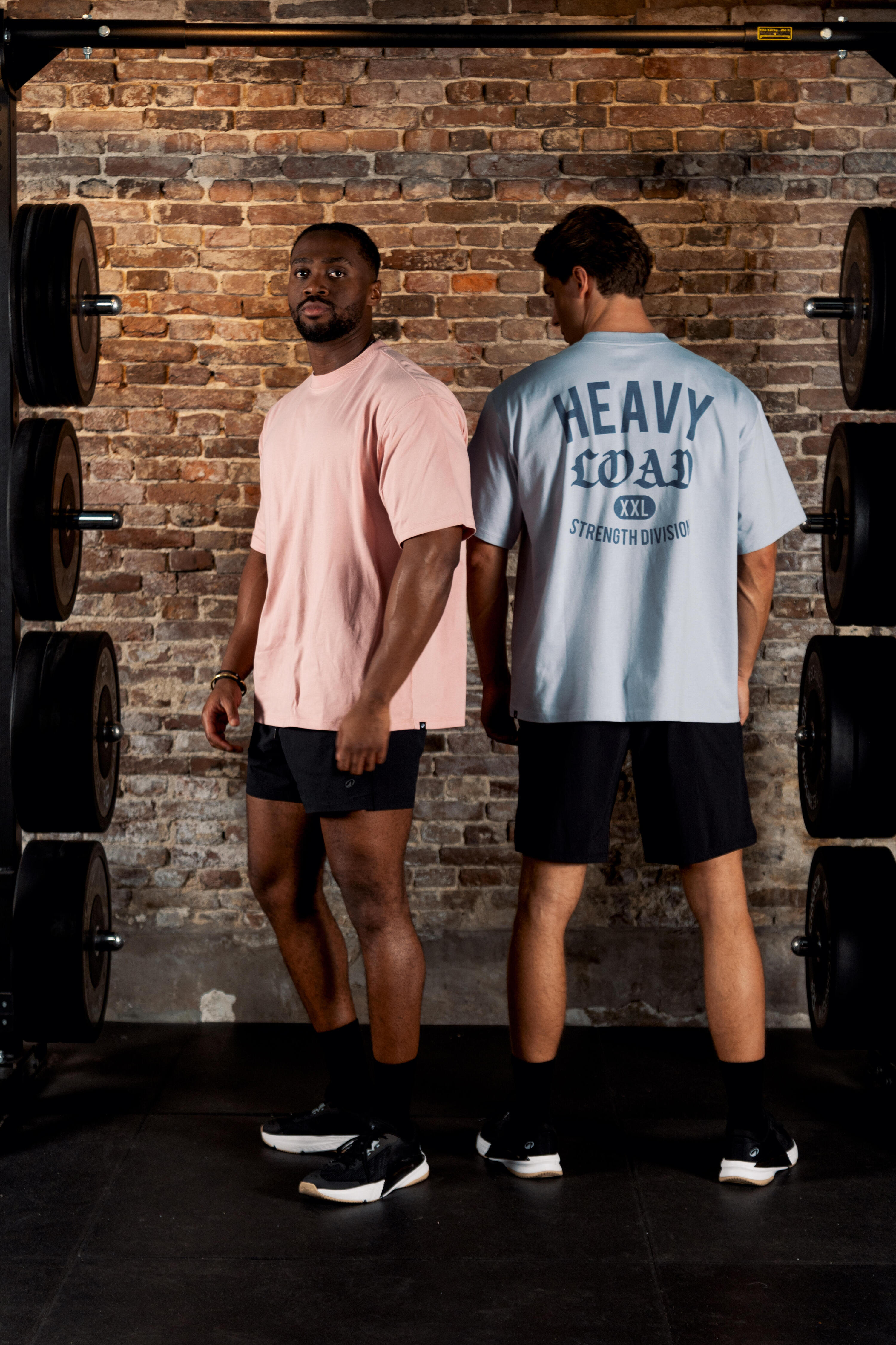 Locker sitzendes Hantel-T-Shirt für Männer Pink 8/8