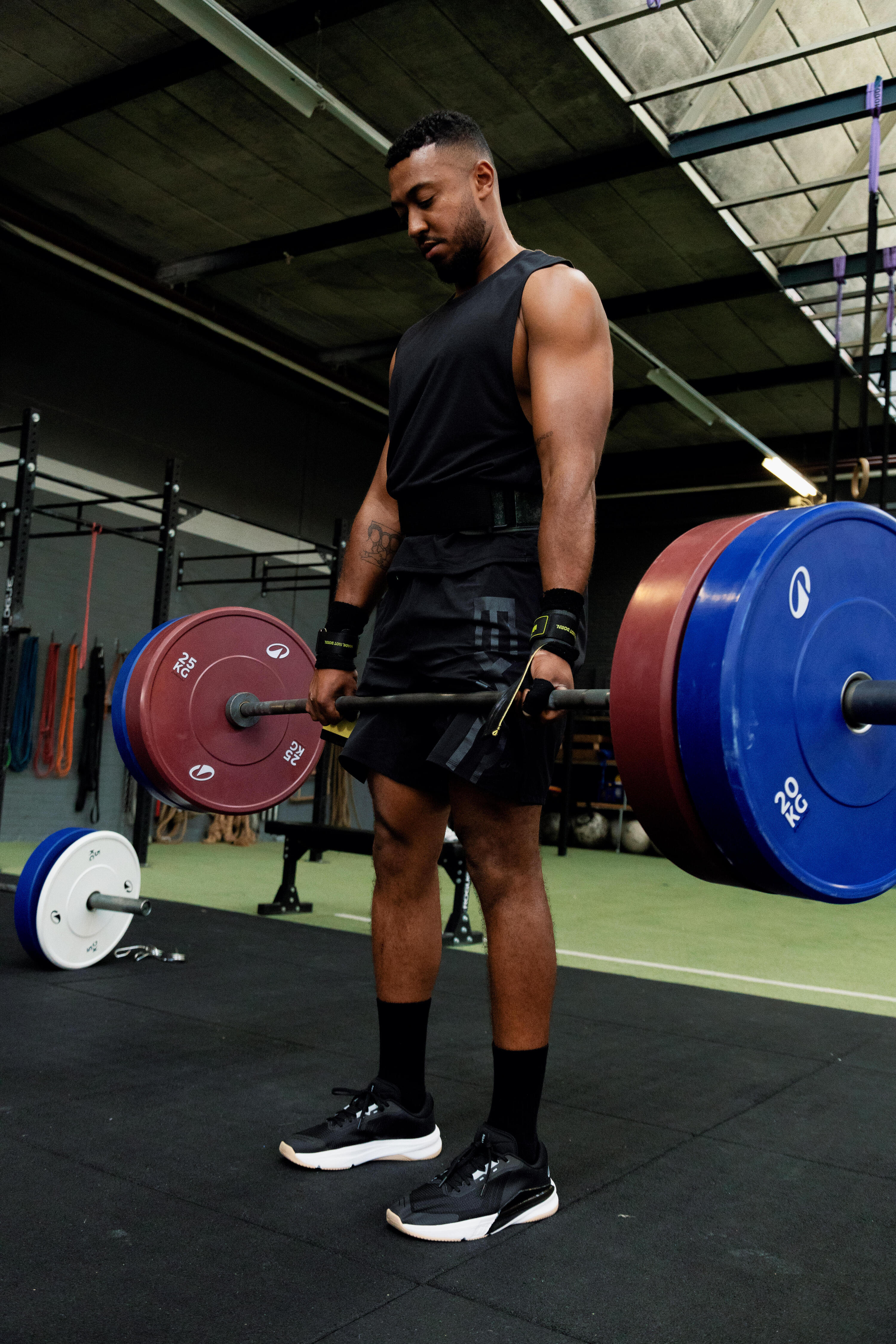 Short d’entraînement extensible homme 9/13