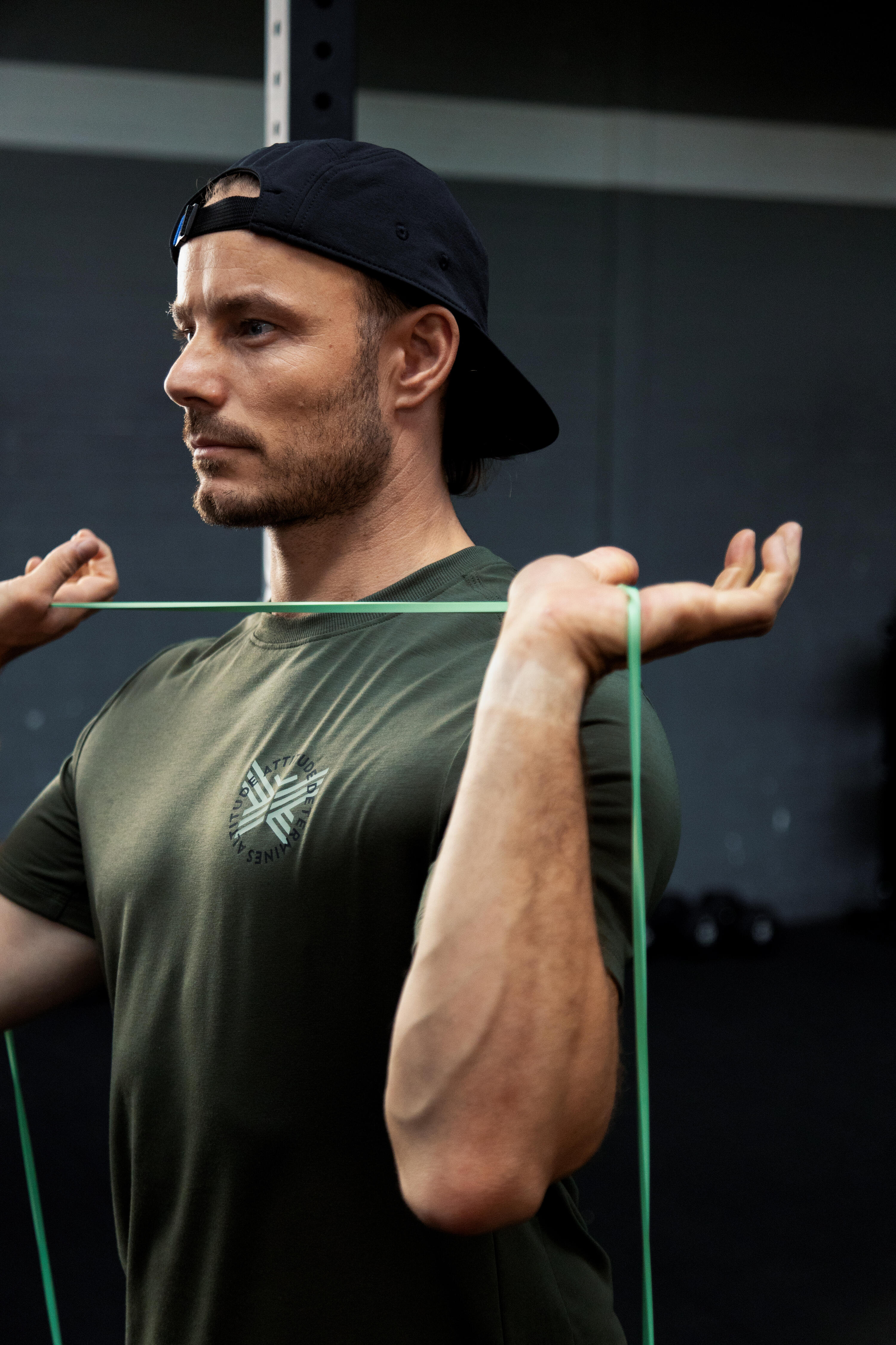 T-shirt d'entraînement léger et extensible homme 9/13