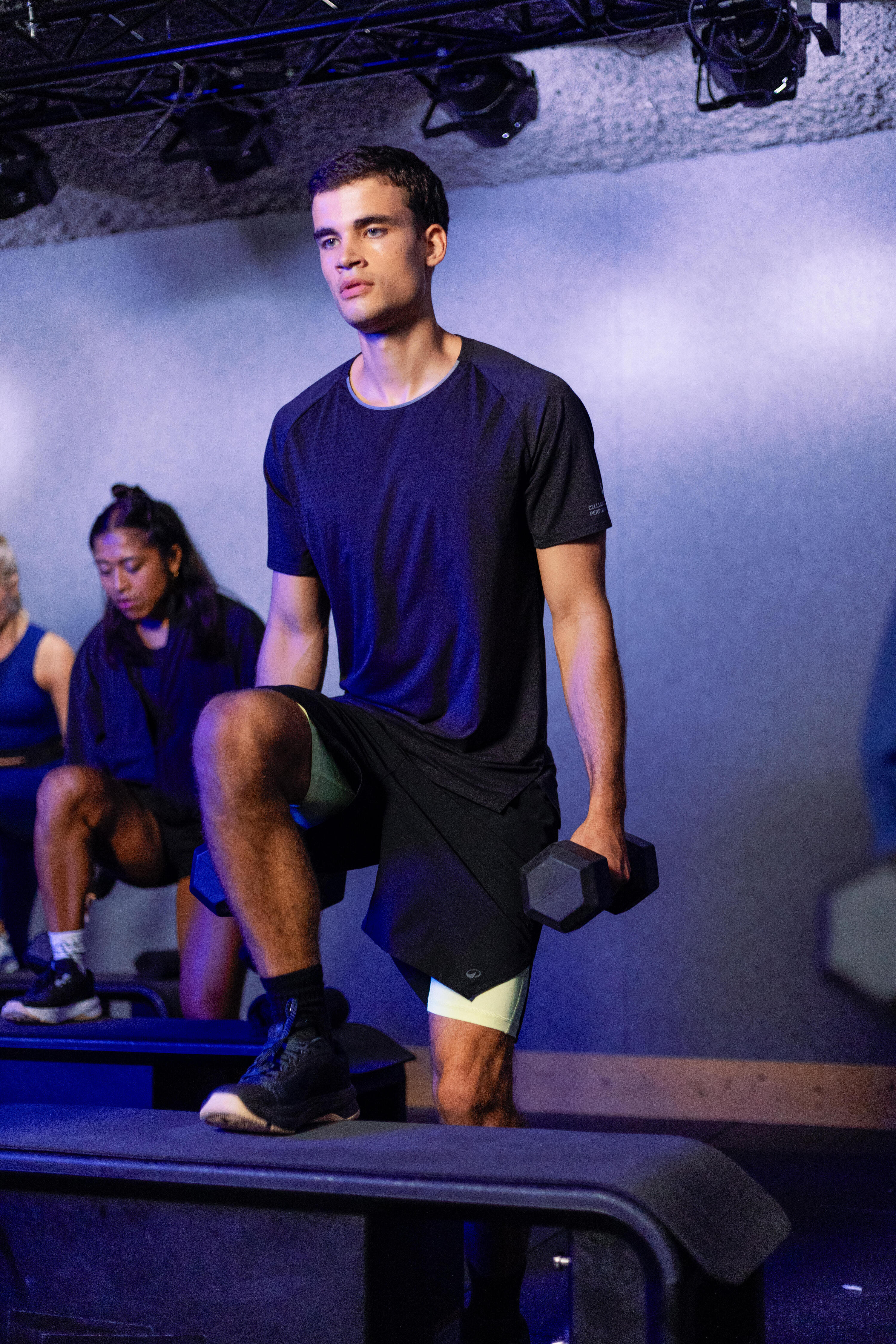 Short de cross training respirant et léger homme Celliant, noir et jaune 11/13