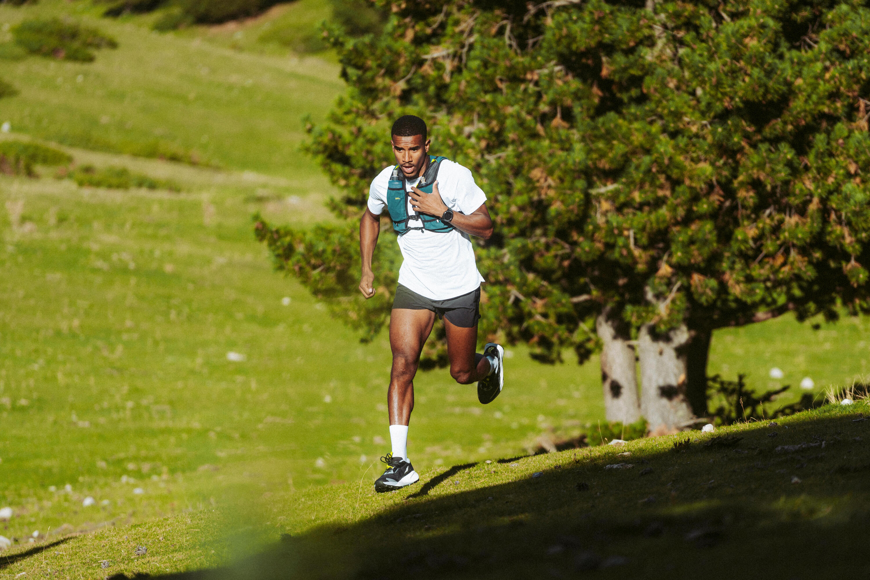 Sac trail running mixte + poche à eau 1L incluse- KIPRUN 500 8L BLEU 10/10