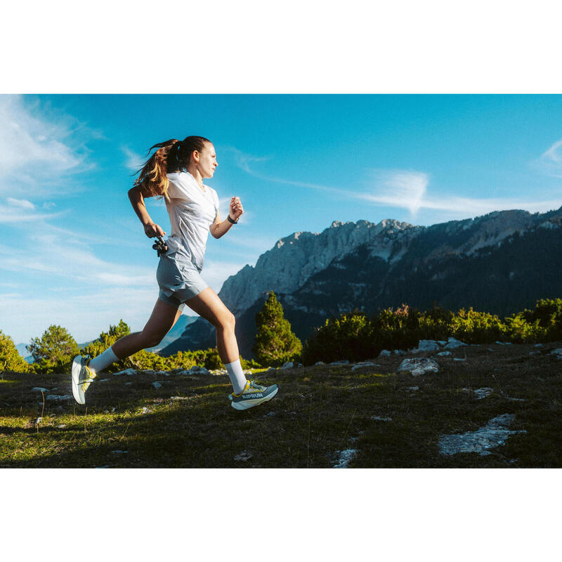 Tricou lejer Alergare Kiprun Run 900 Light Alb Damă