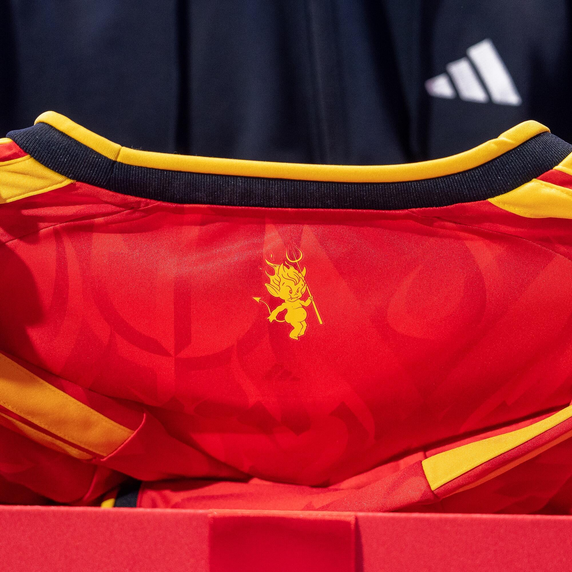 Heimtrikot Belgien 26 Replica für Erwachsene 8/9