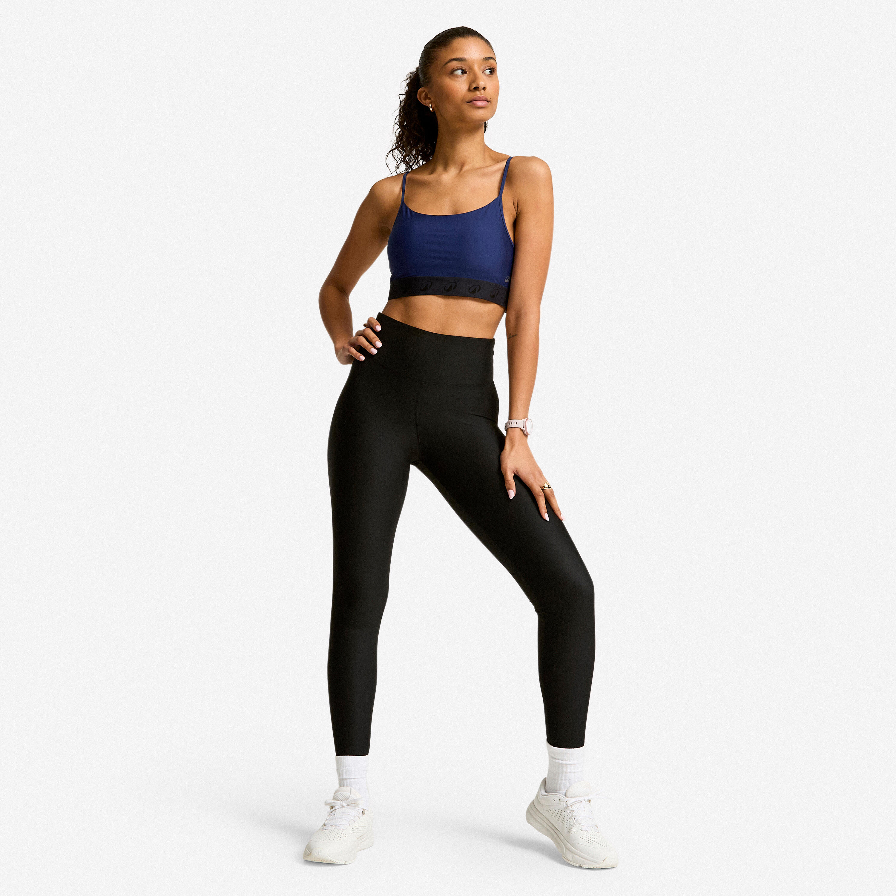 Soutien-gorge de sport à bretelles fines croisées et maintien léger femme 2/6