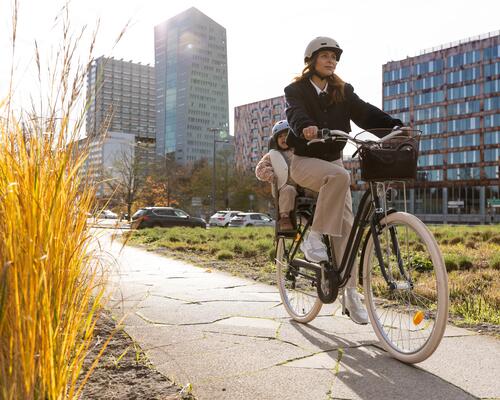 VÉLO DE VILLE ET VÉLO À ASSISTANCE ÉLECTRIQUE