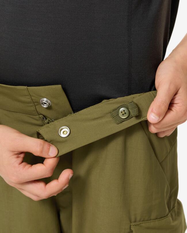 pantalón con cintura ajustable