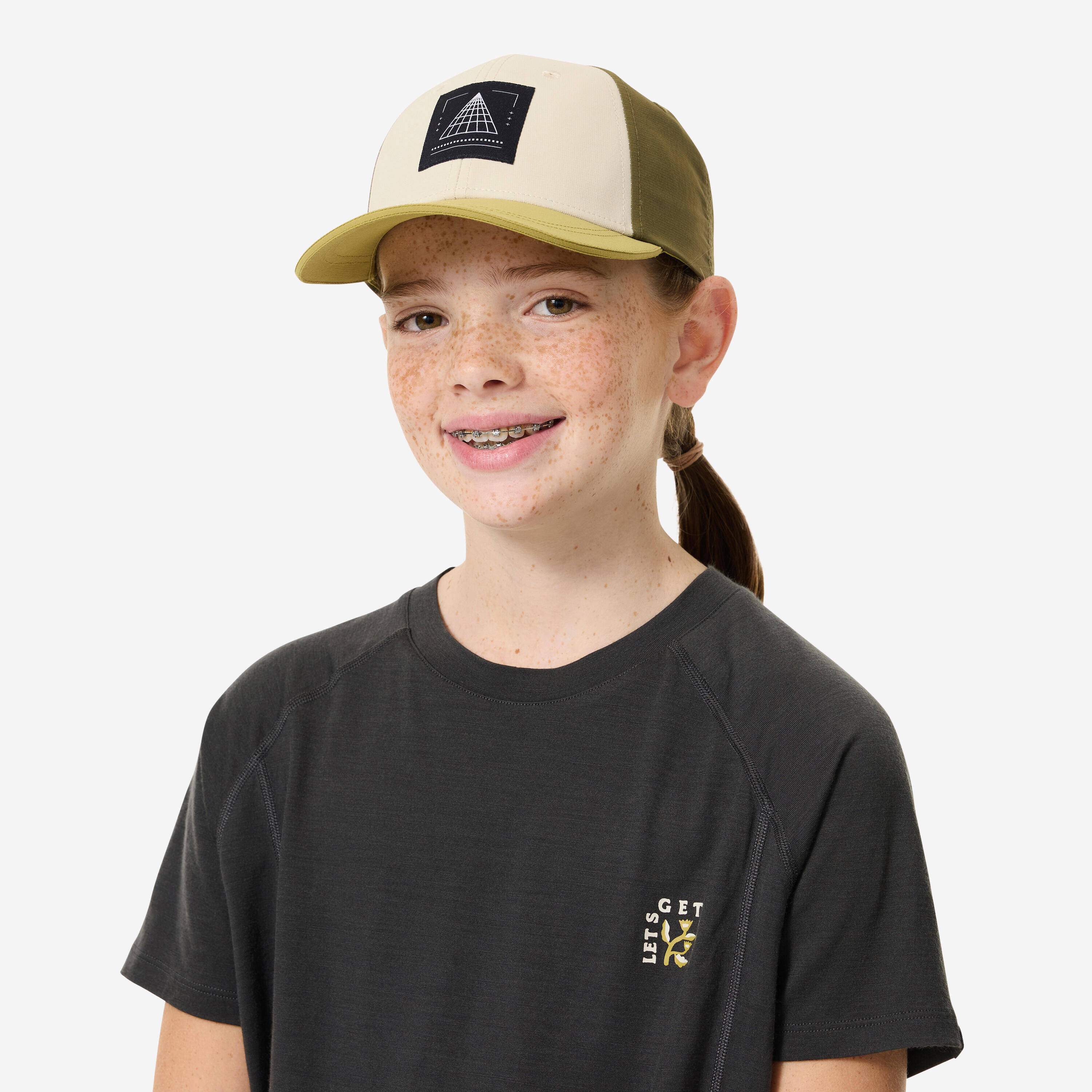 Kids’ hiking cap MH100, 7-15 years - Beige -  2
