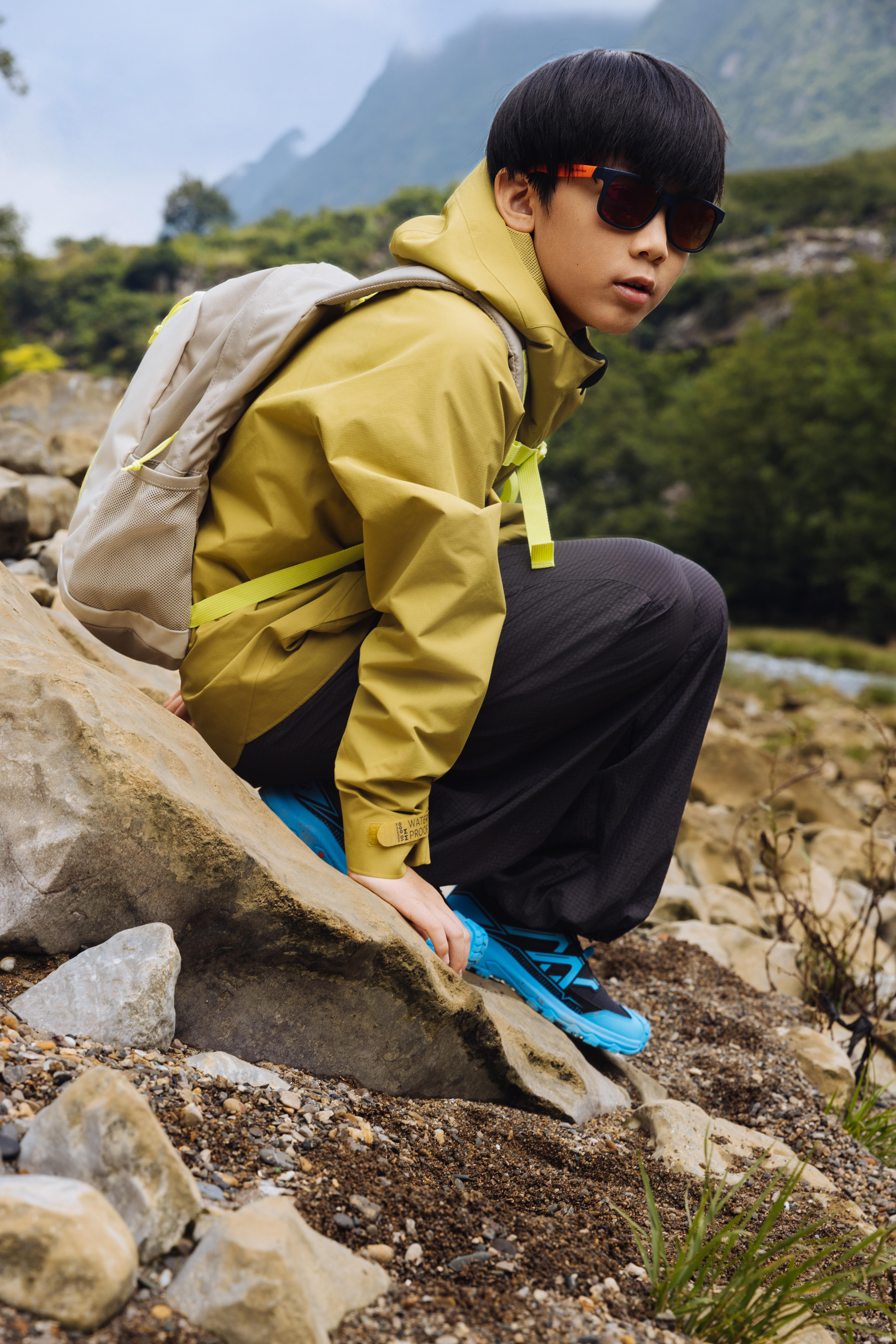 Kids’ Waterproof Hiking Boots, sizes 2.5-5, CROSSROCK LOW WTP - QUECHUA