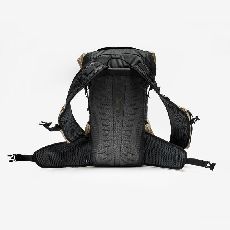 Rucsac Drumeție la Munte MH500 LIGHT 22L Bej