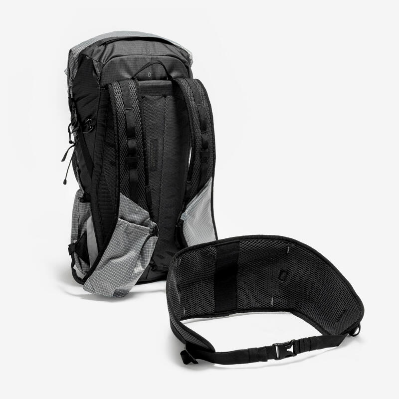 Rucsac Drumeție la Munte MH500 LIGHT 22L Gri
