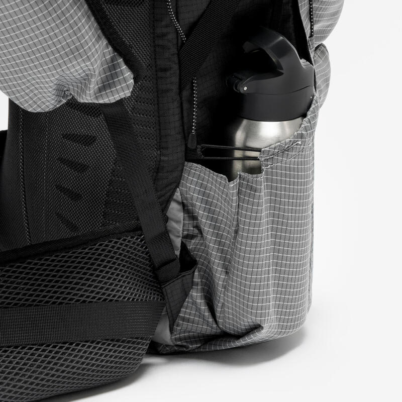 Rucsac Drumeție la Munte MH500 LIGHT 22L Gri