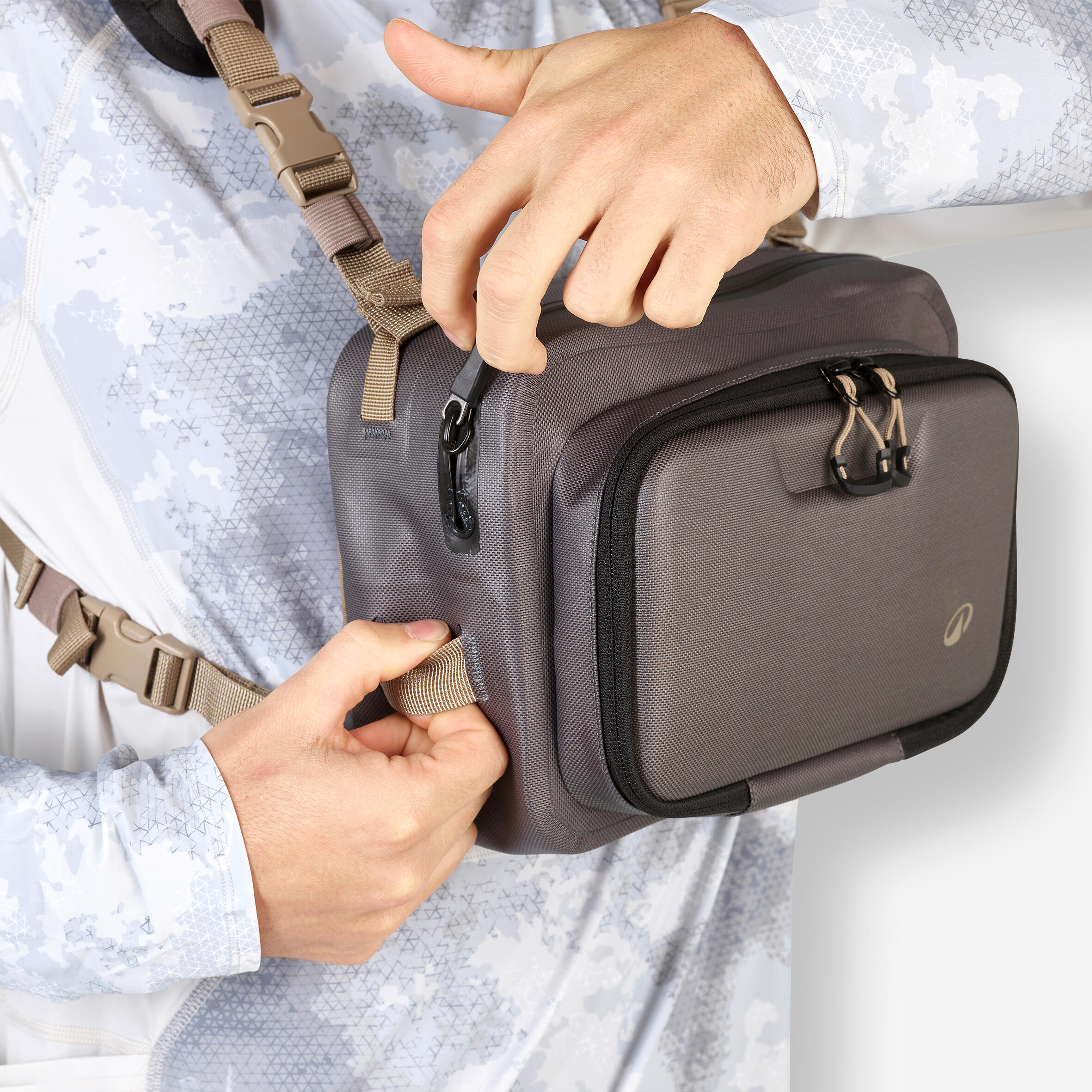 Sac Chest pack de pêche 900 5l étanche 7/22