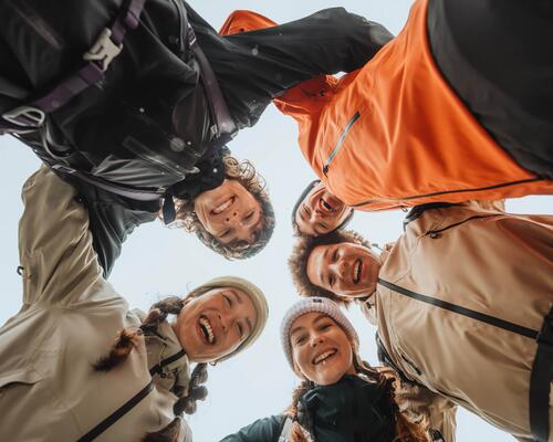 enfants qui jouent au soccer